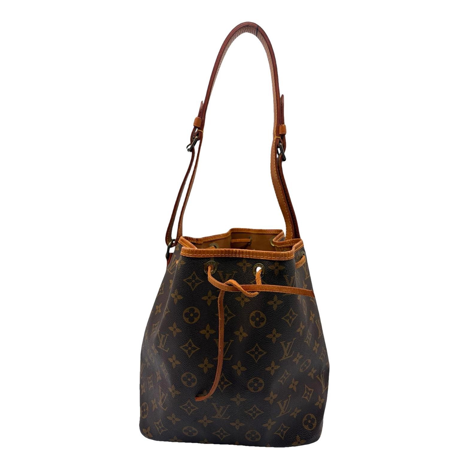 Noé leather handbag