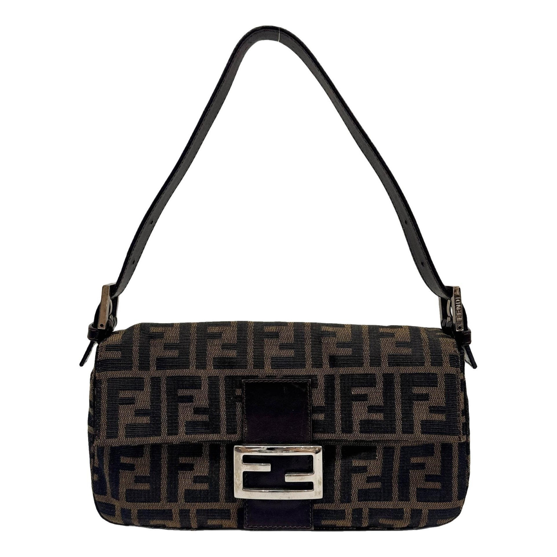 Baguette cloth handbag
