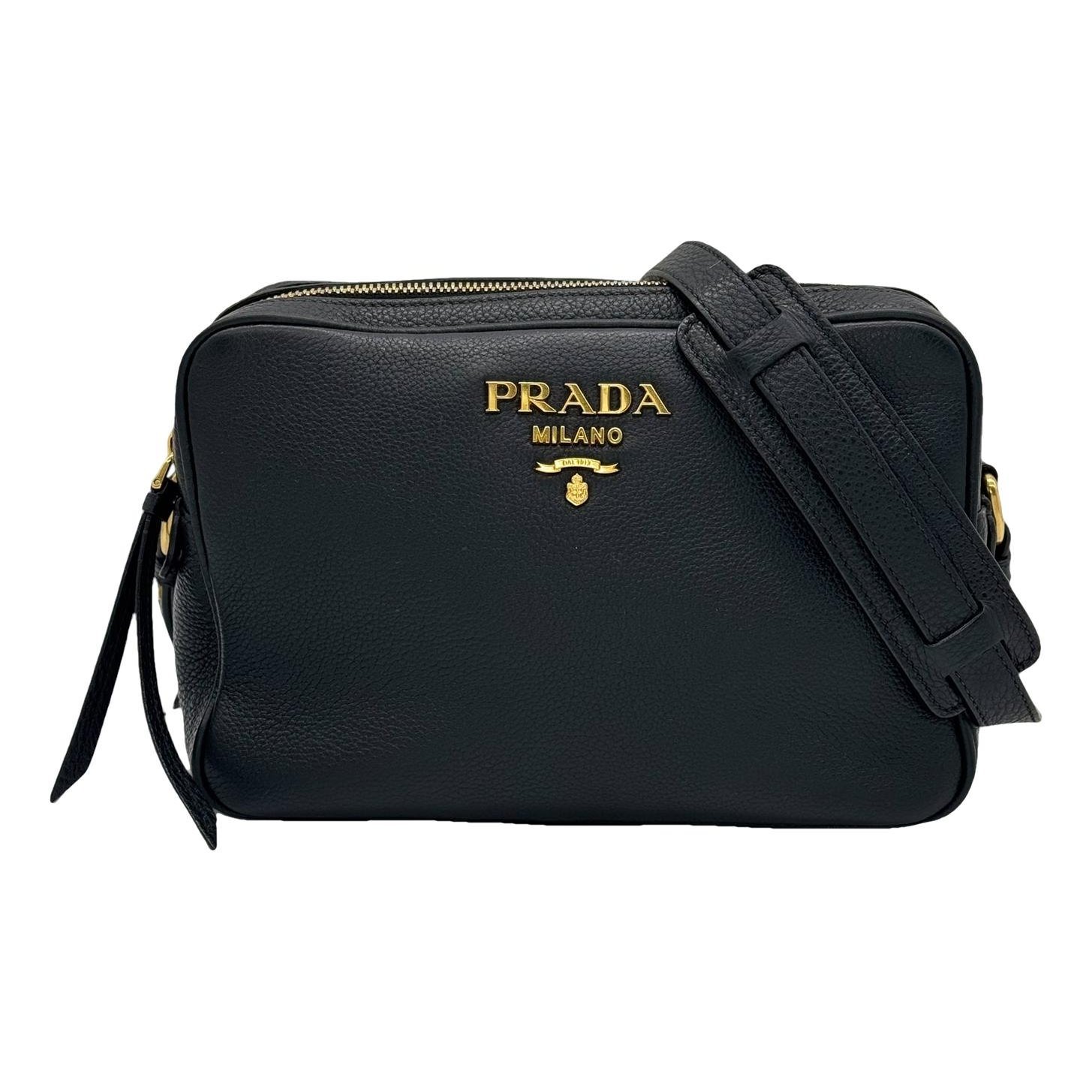 Diagramme leather crossbody bag