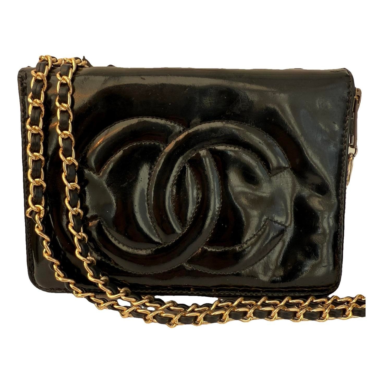 Wallet On Chain Timeless/Classique patent leather crossbody bag