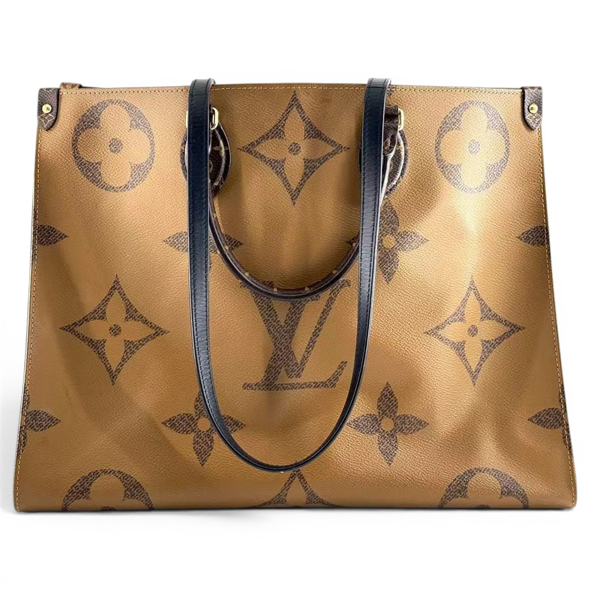 Onthego leather handbag