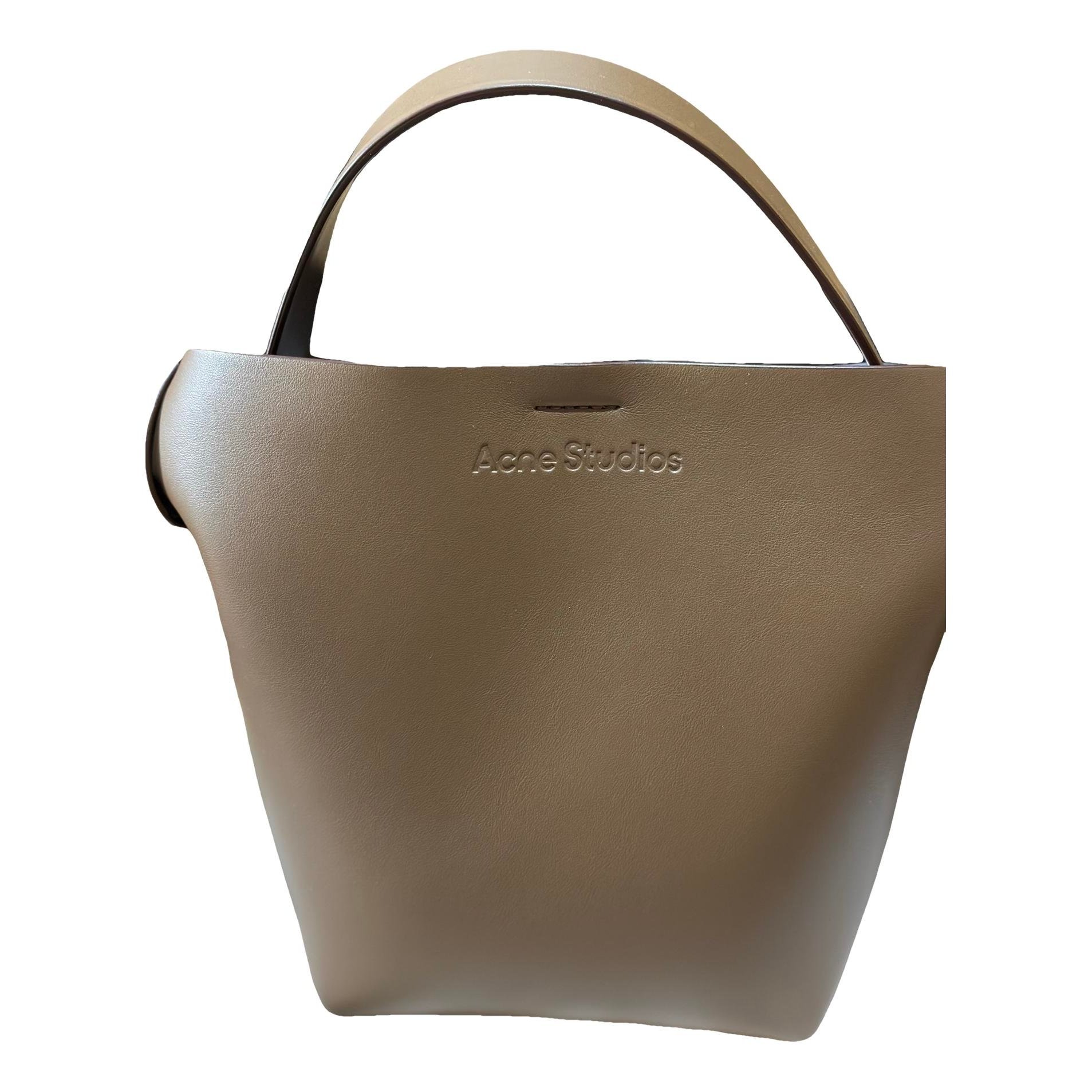 Musubi leather handbag