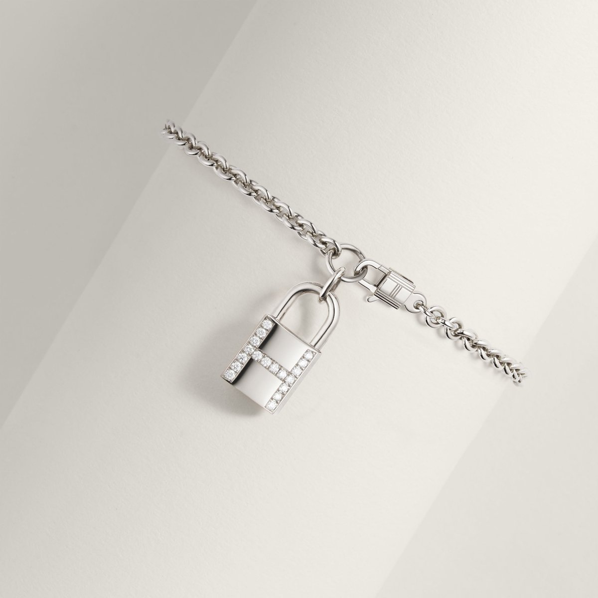 Kelly Cadenas 브레이슬릿