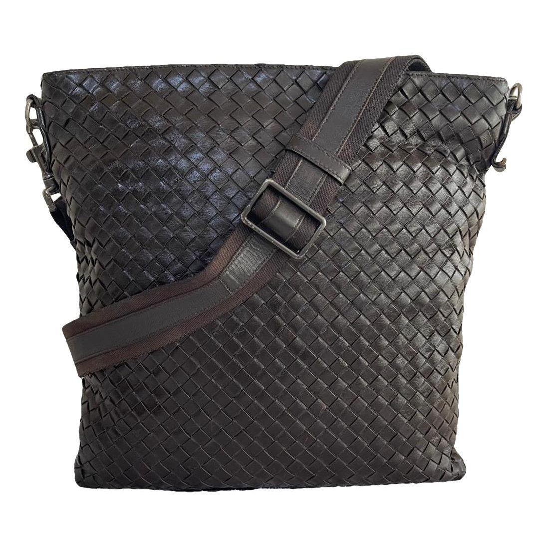 Leather crossbody bag