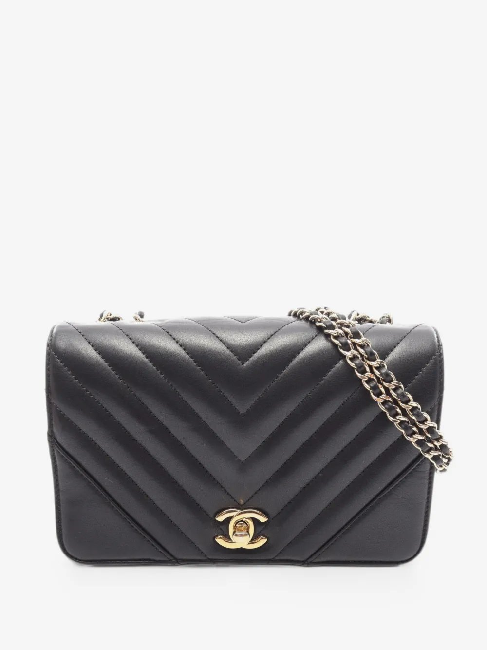 2019 Chevron V-stitch shoulder bag