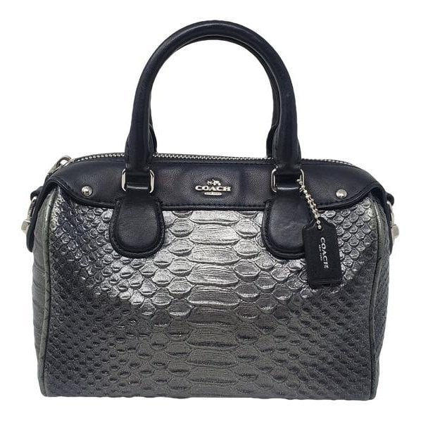 Leather tote