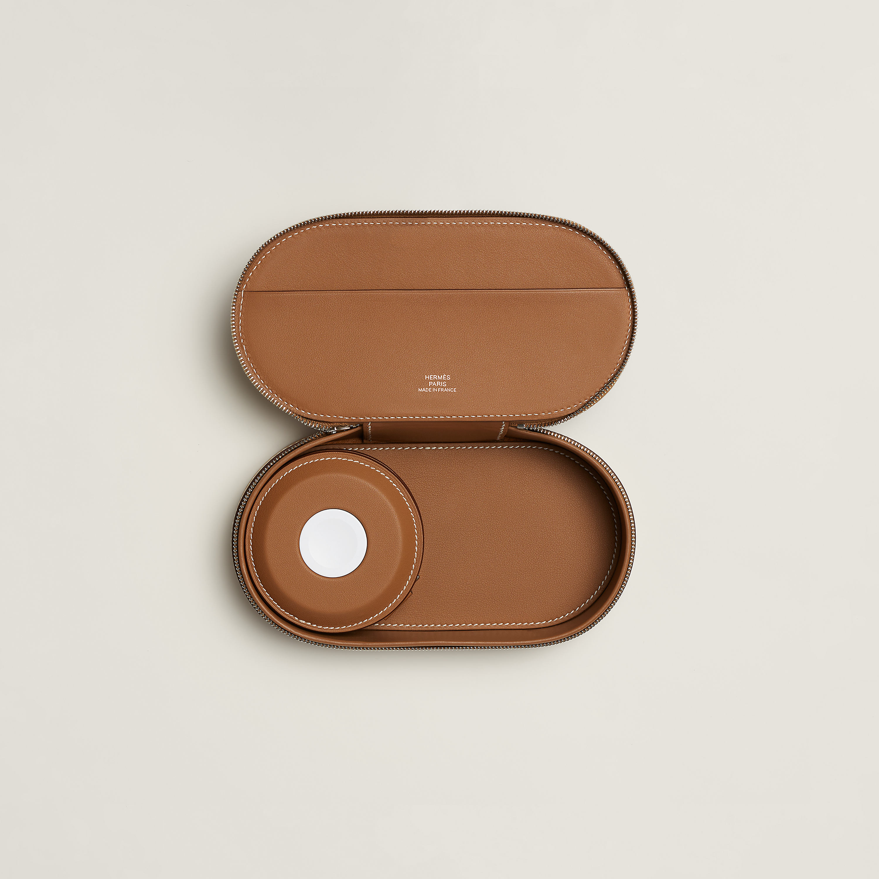 Paddock Yoyo charger and Petit Paddock case