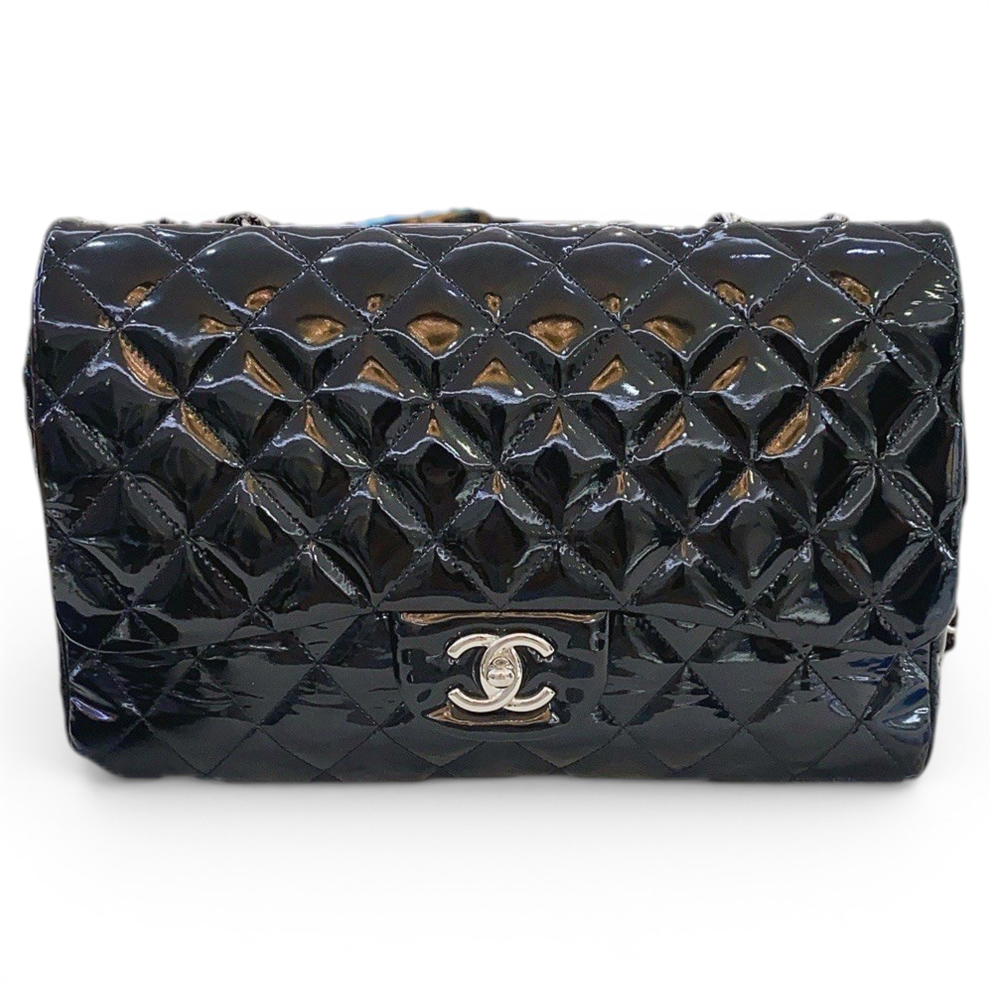 Timeless/Classique patent leather handbag