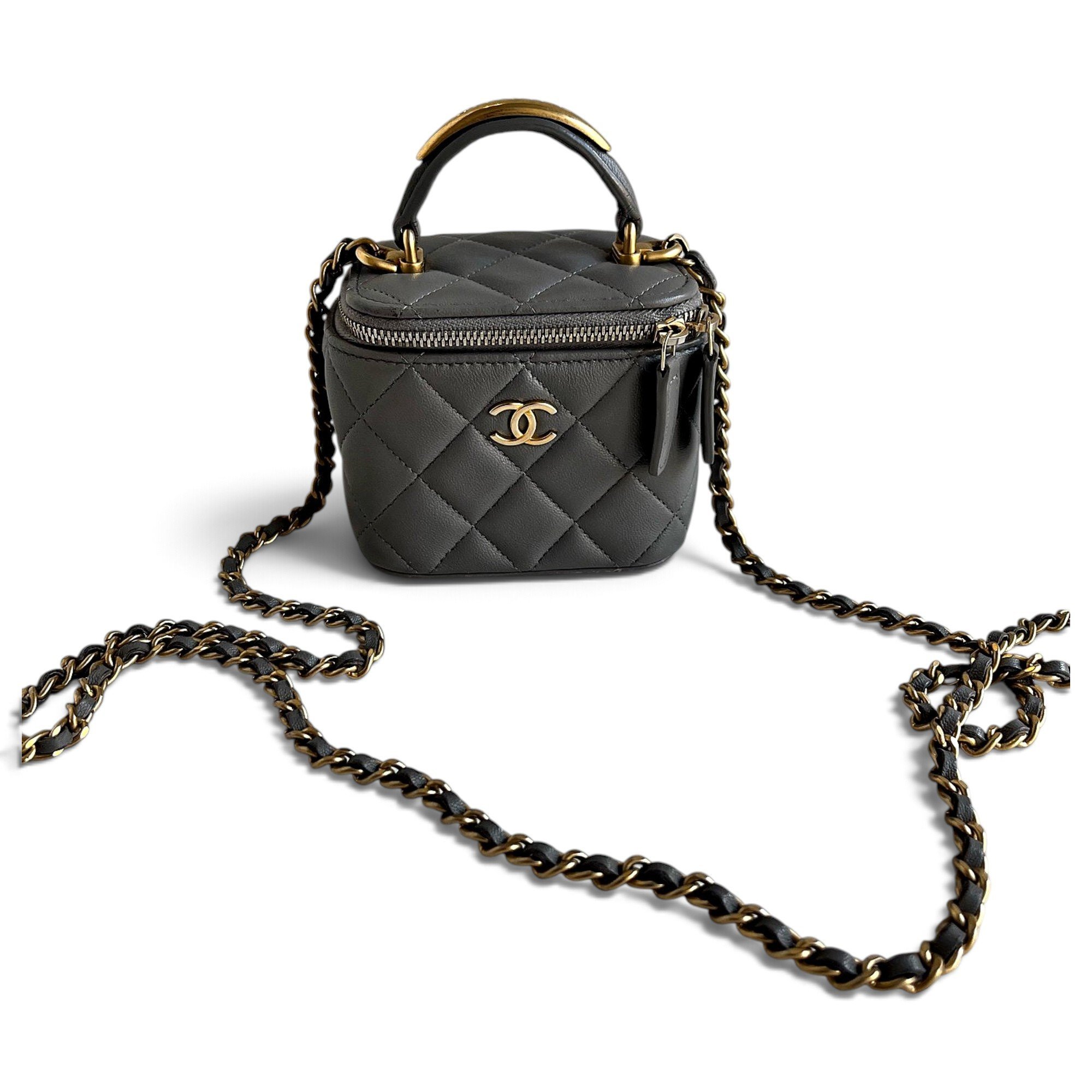 Trendy CC Vanity leather handbag