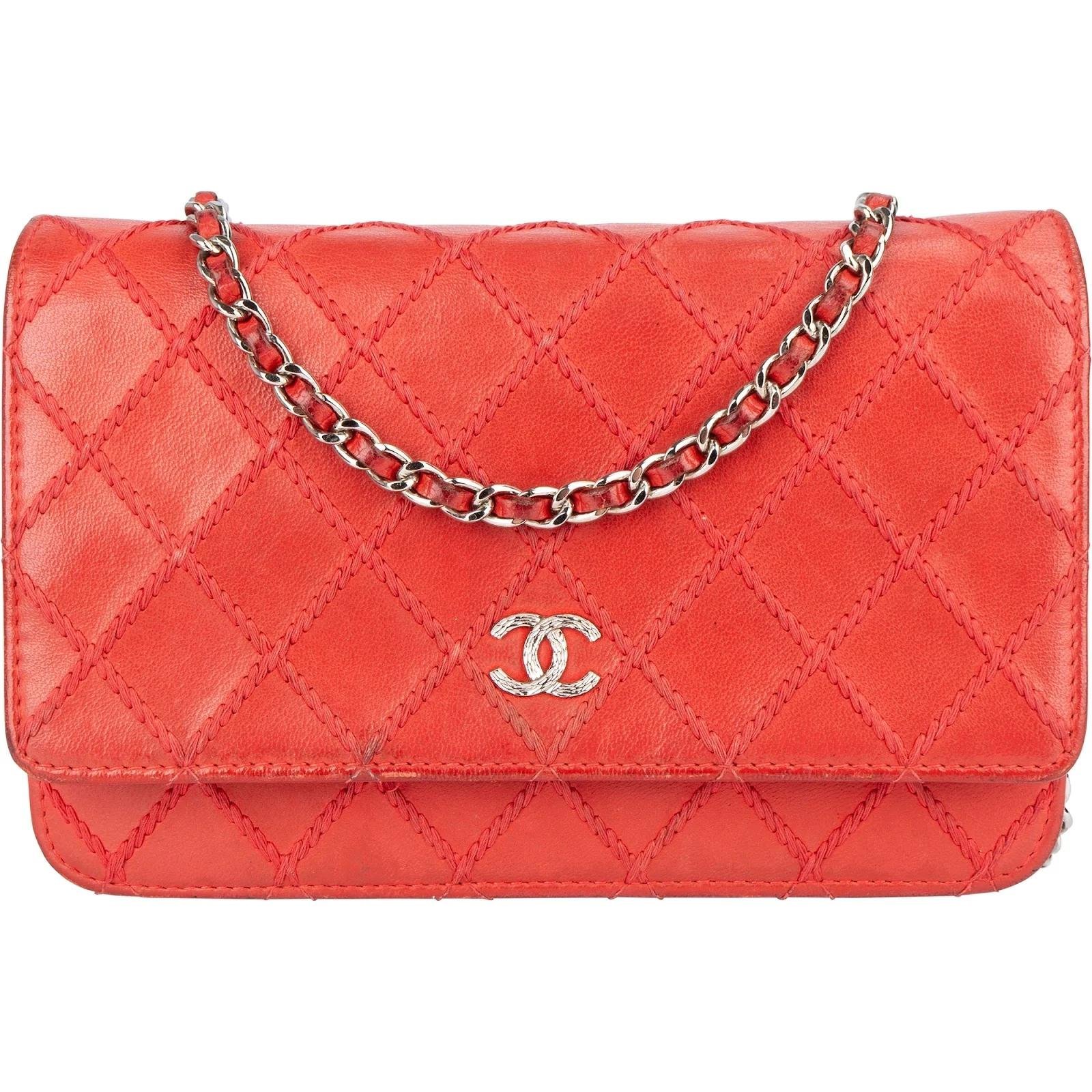 Wallet On Chain Timeless/Classique leather crossbody bag