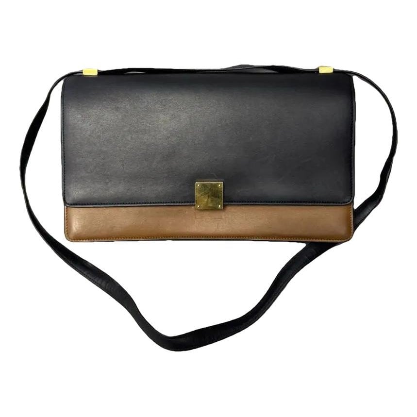 Case flap leather handbag