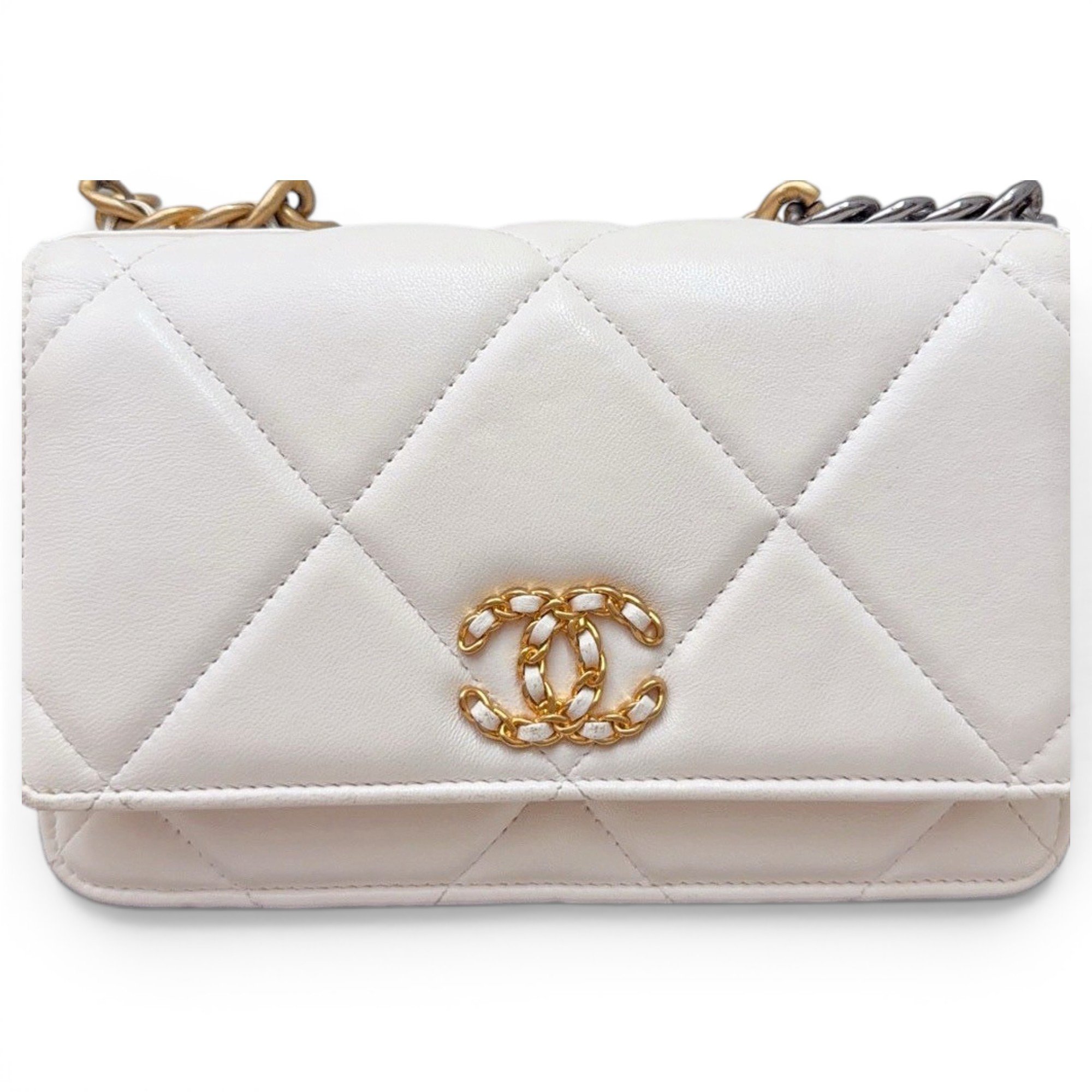 Wallet On Chain Chanel 19 leather handbag