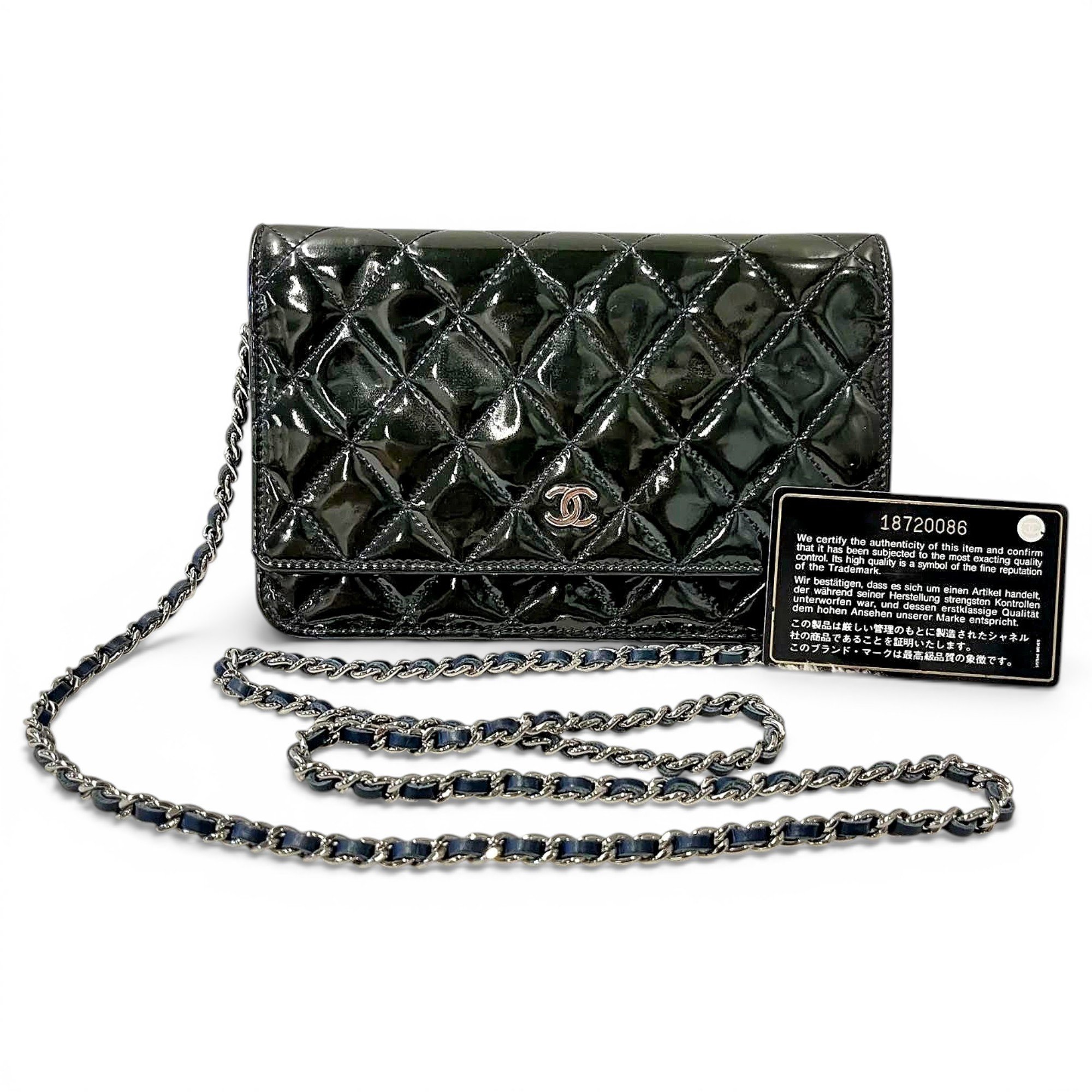 Wallet On Chain patent leather handbag