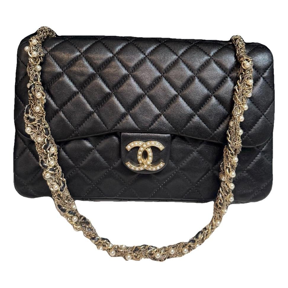 Timeless/Classique leather crossbody bag