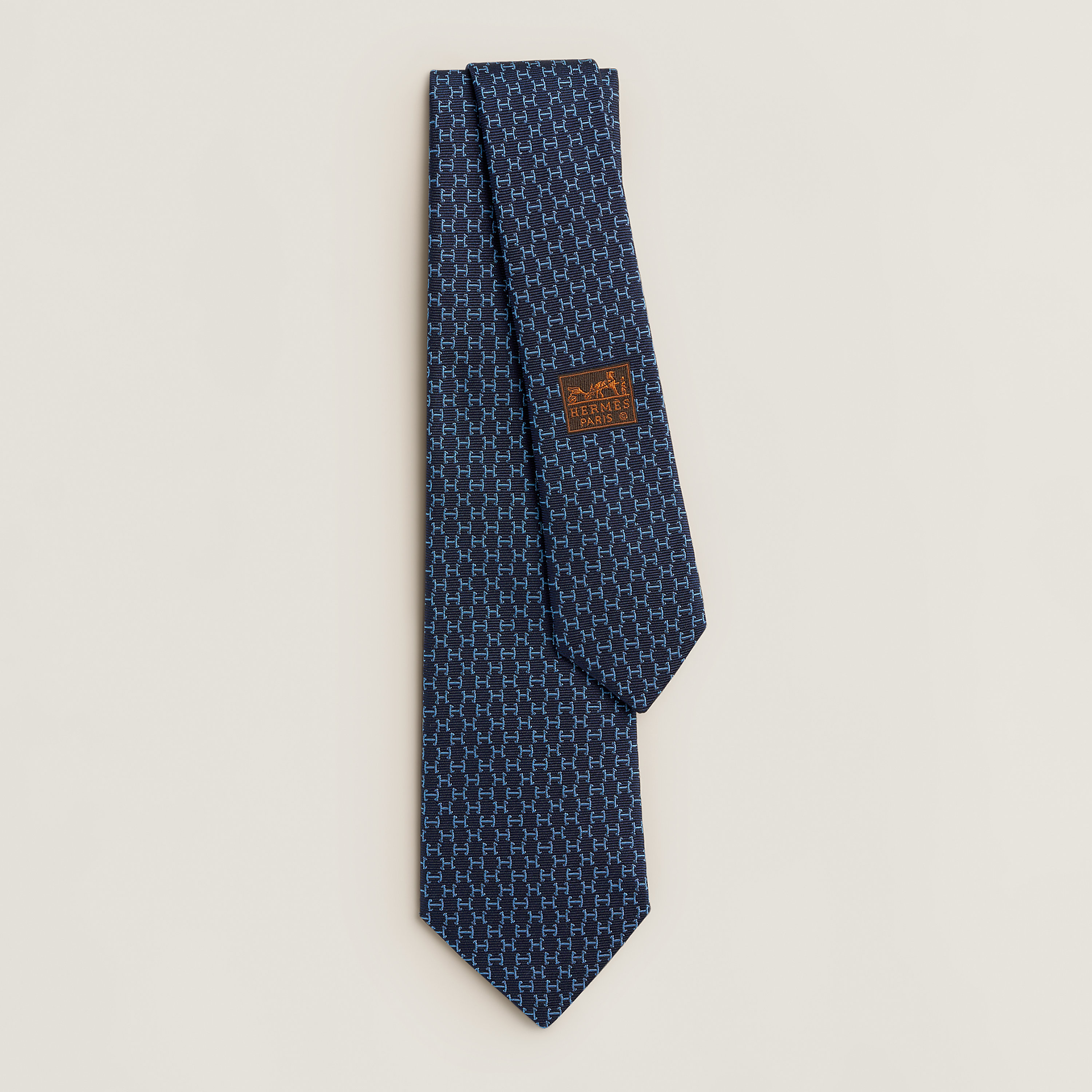 Dancing H tie