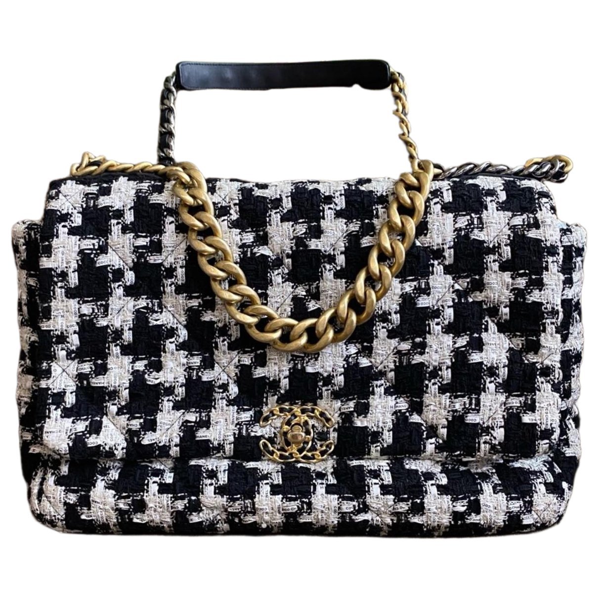 Chanel 19 tweed handbag