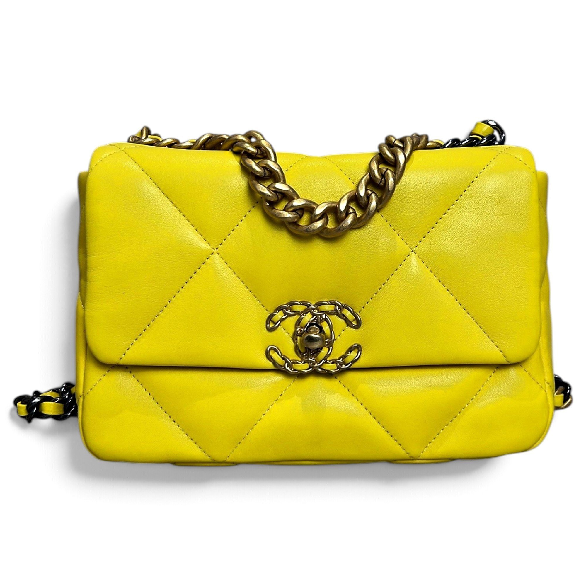 Chanel 19 leather handbag