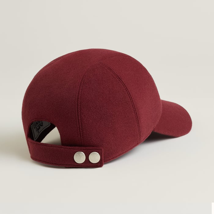 Rouge H Miles Gomme Cap