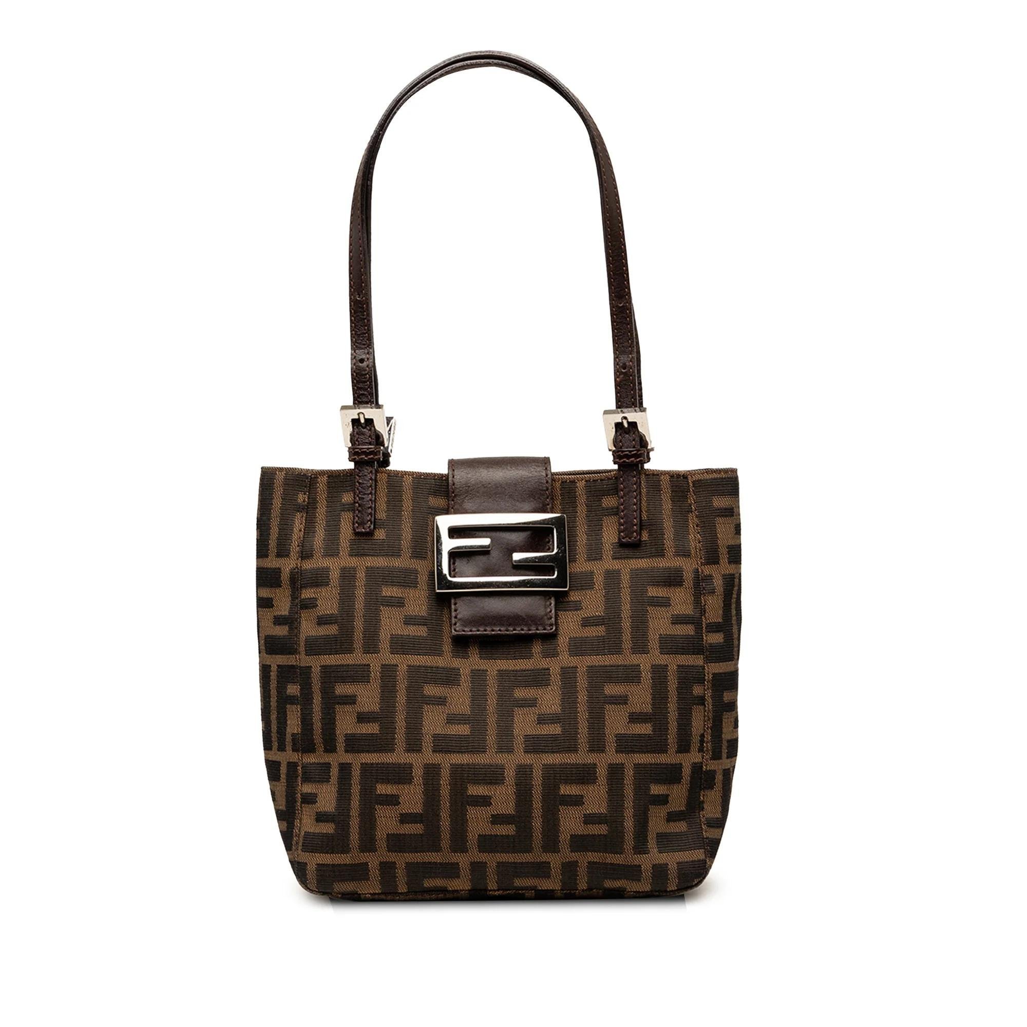 Pocket leather handbag