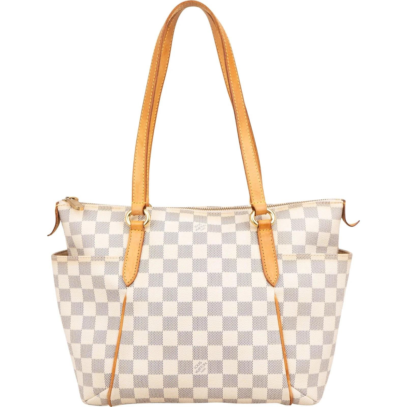 Totally leather handbag
