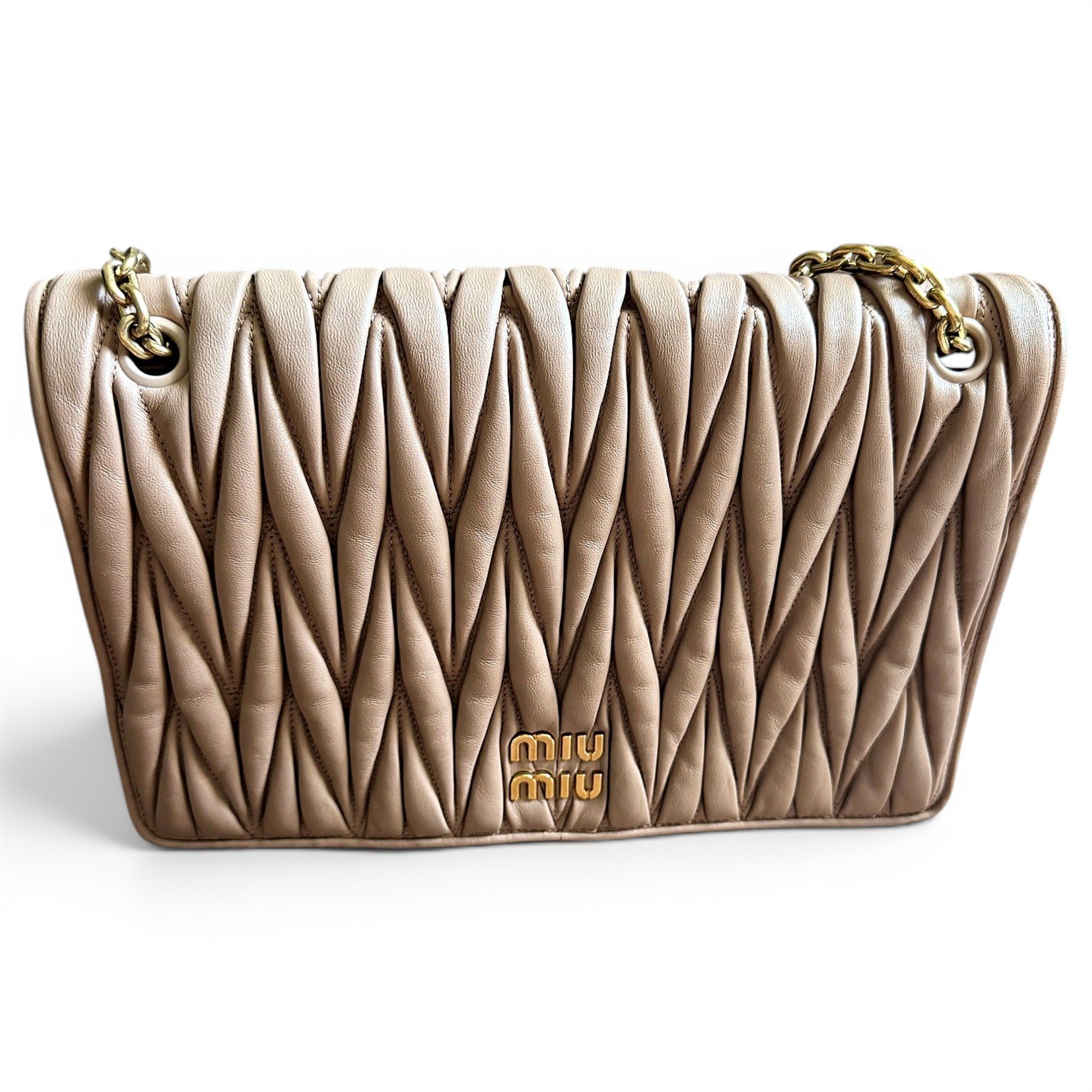 Matelassé leather handbag