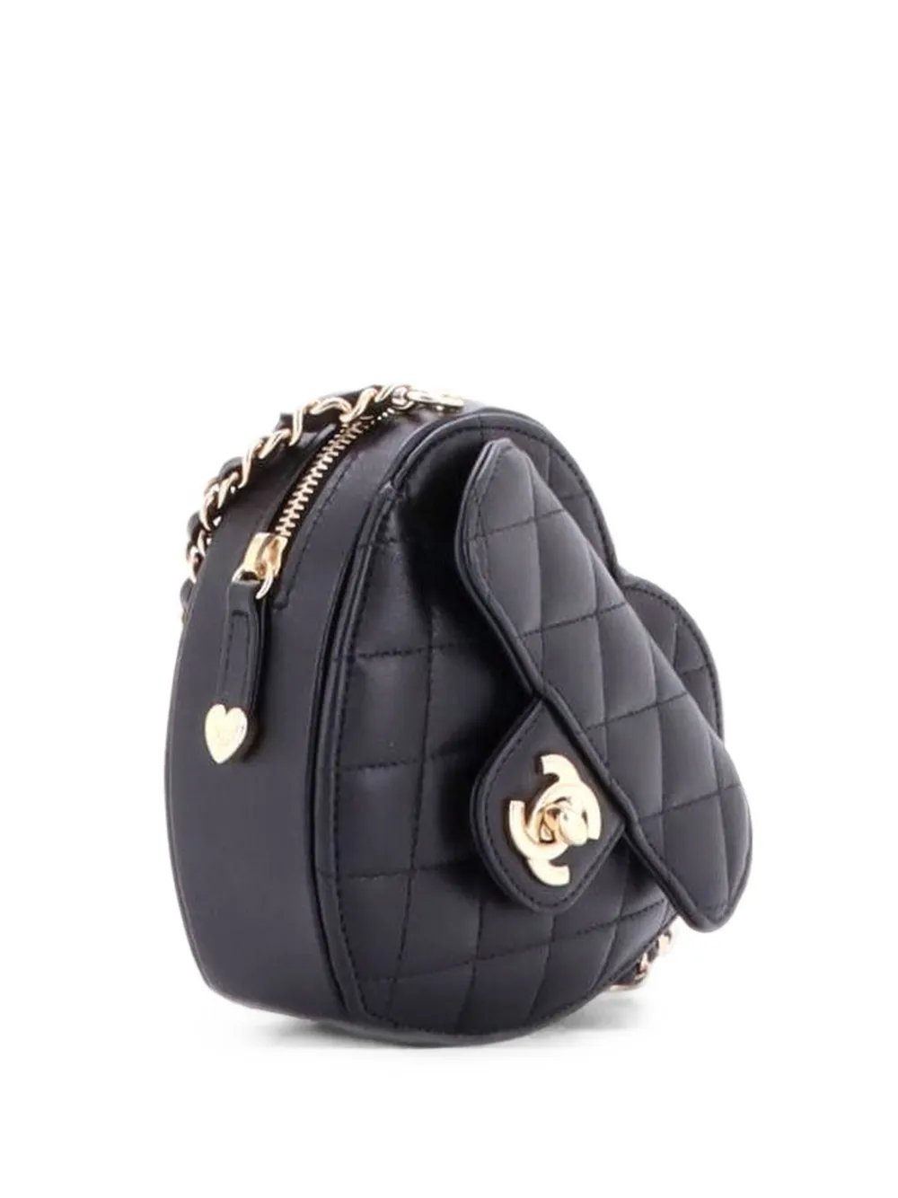 CC in Love Heart Clutch with Chain Quilted Lambskin crossbody bag