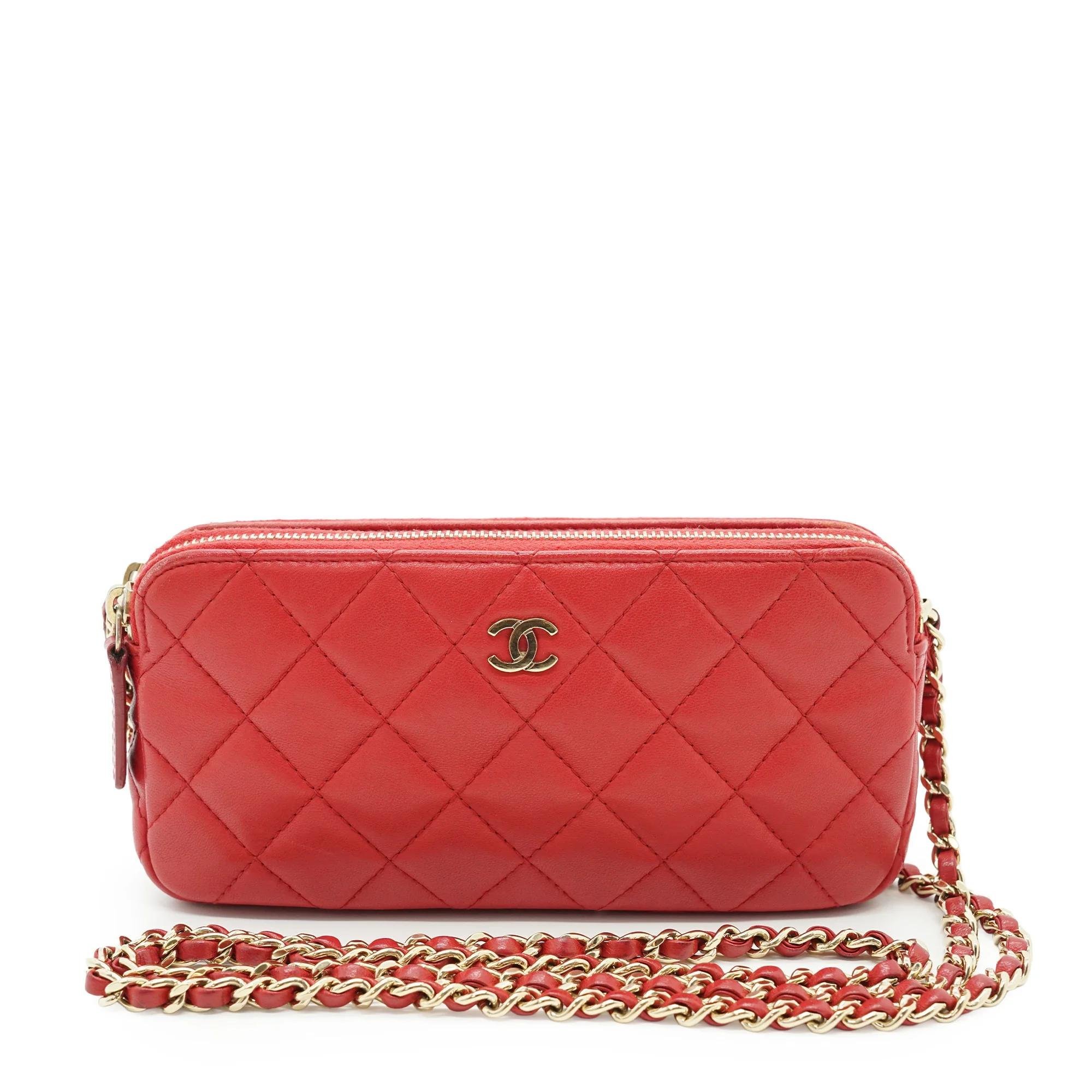 Wallet On Chain leather crossbody bag