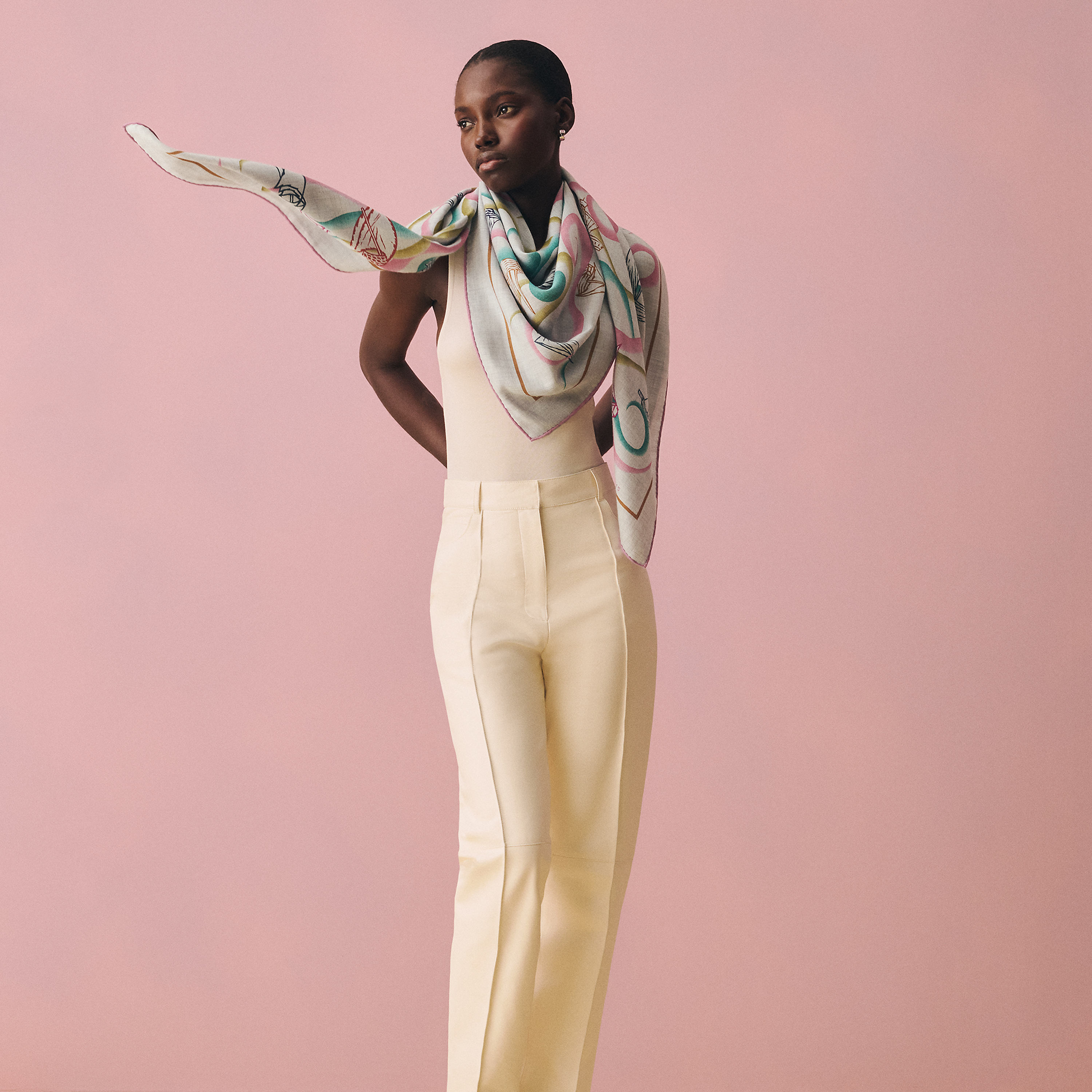 Hermès L'Appel du Large shawl 140 Gris Chiné/Rose/Vert | BagUSeek