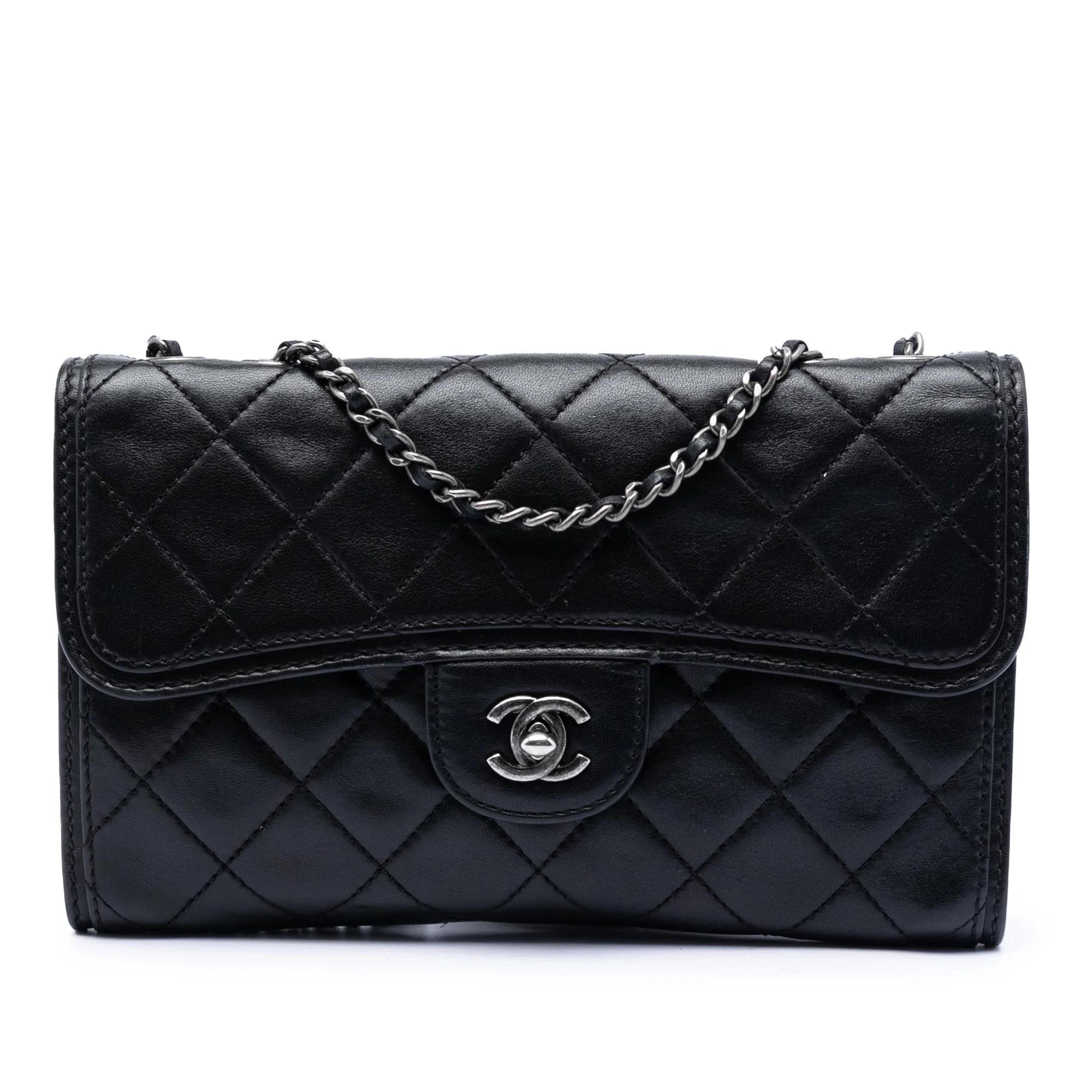 Timeless/Classique leather crossbody bag