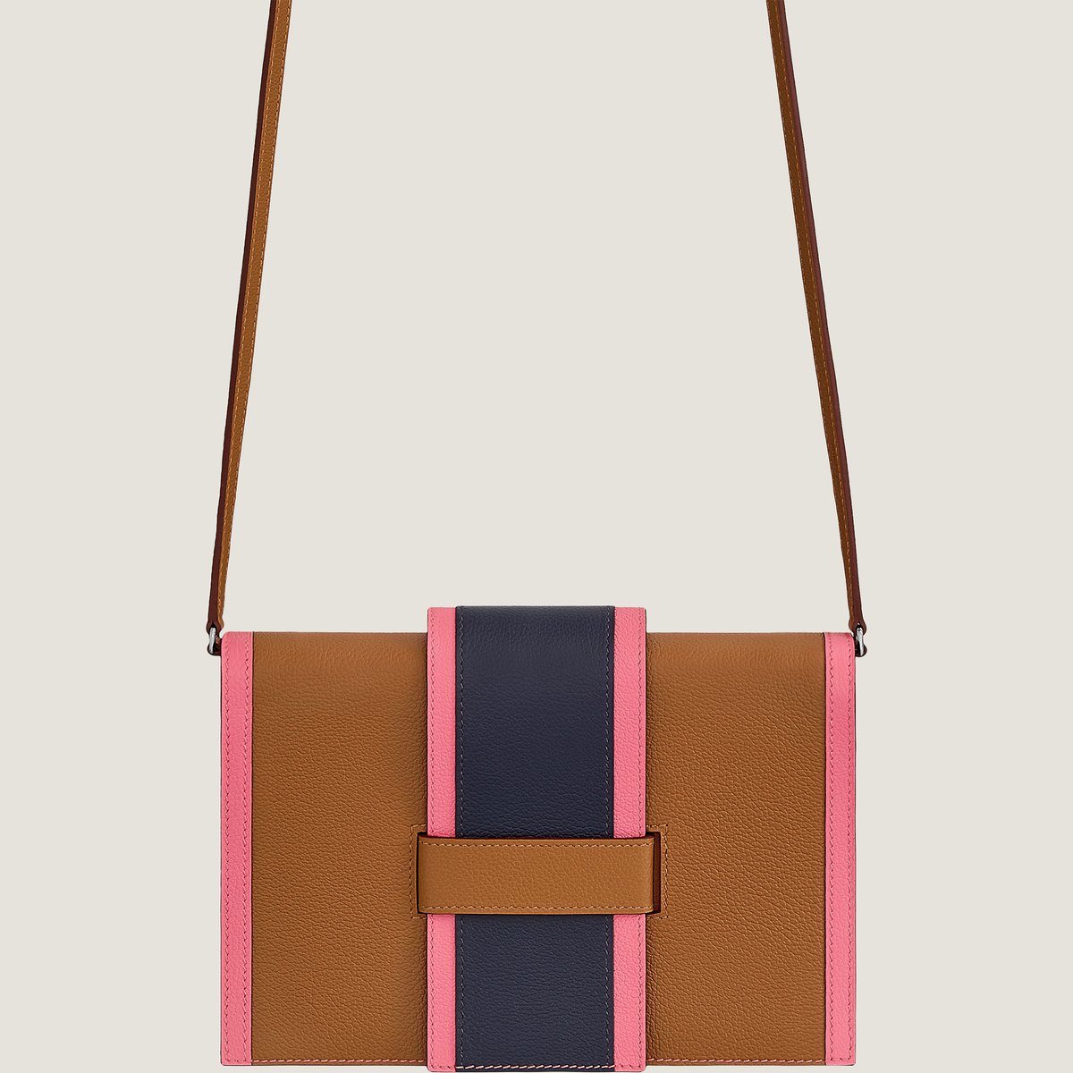 H Passant clutch