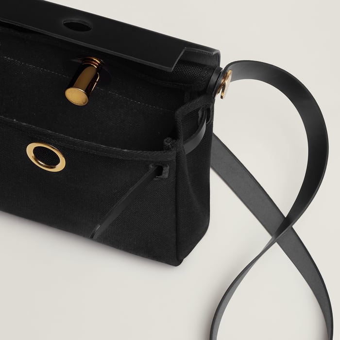 Noir Herbag Zip 20 Bag