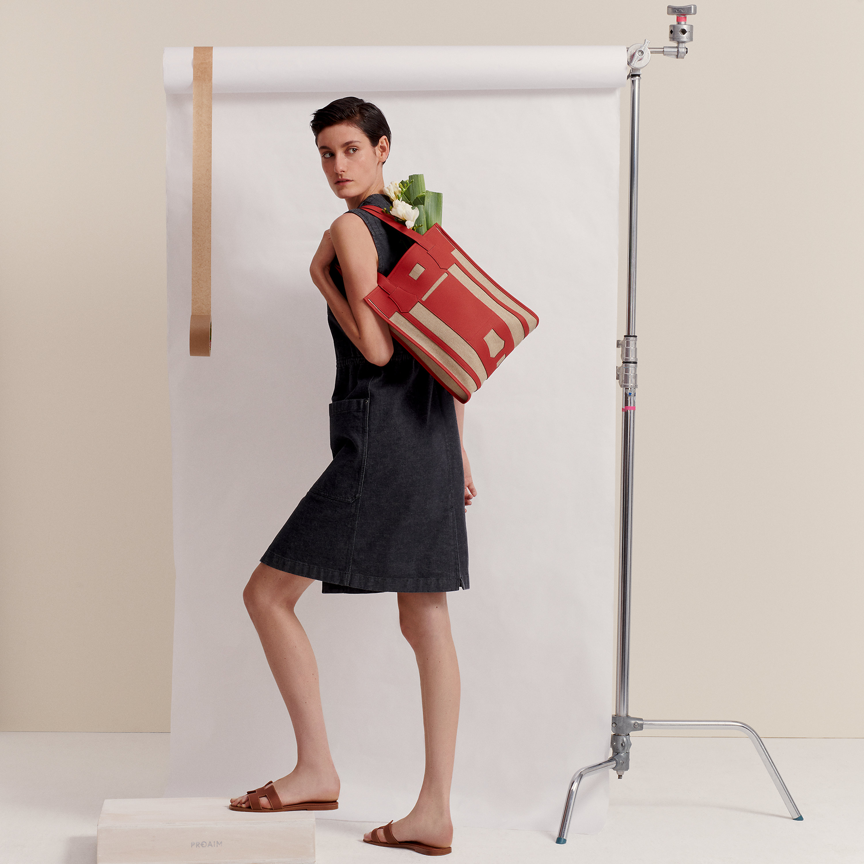 Bell tote bag