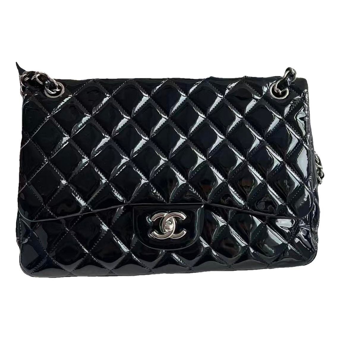 Timeless/Classique patent leather crossbody bag