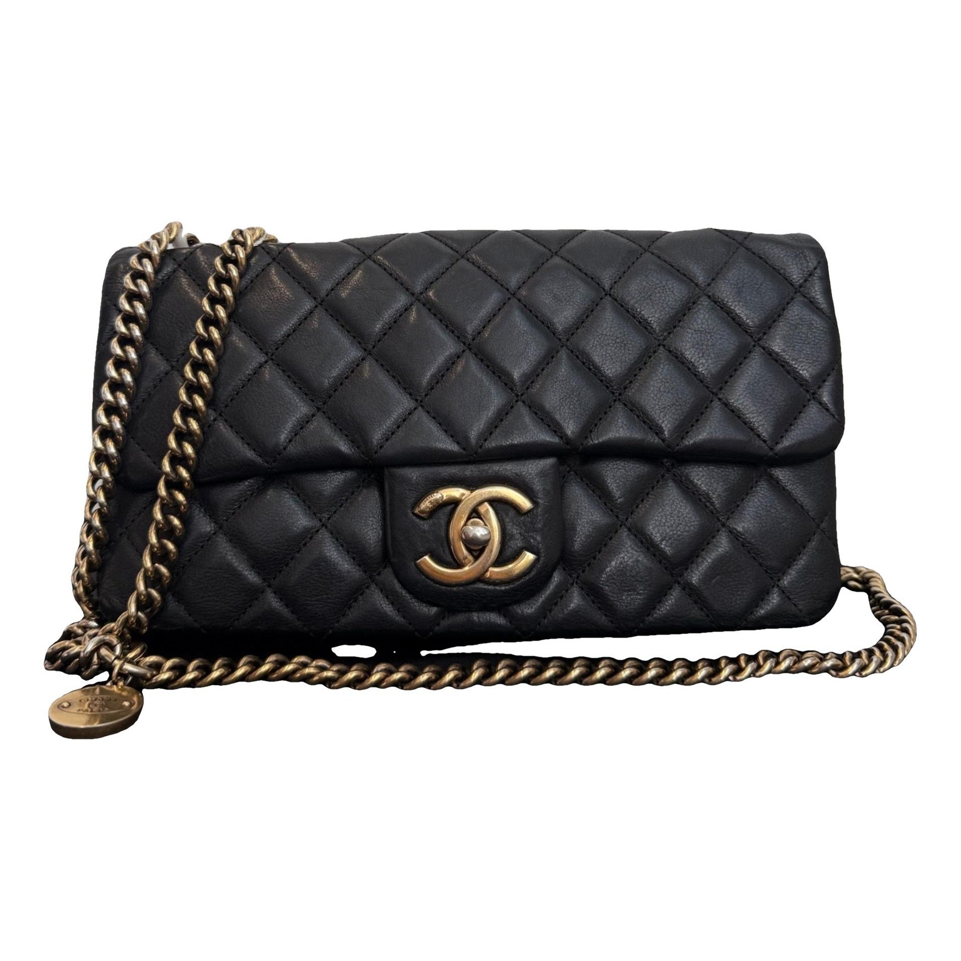 Timeless/Classique leather handbag