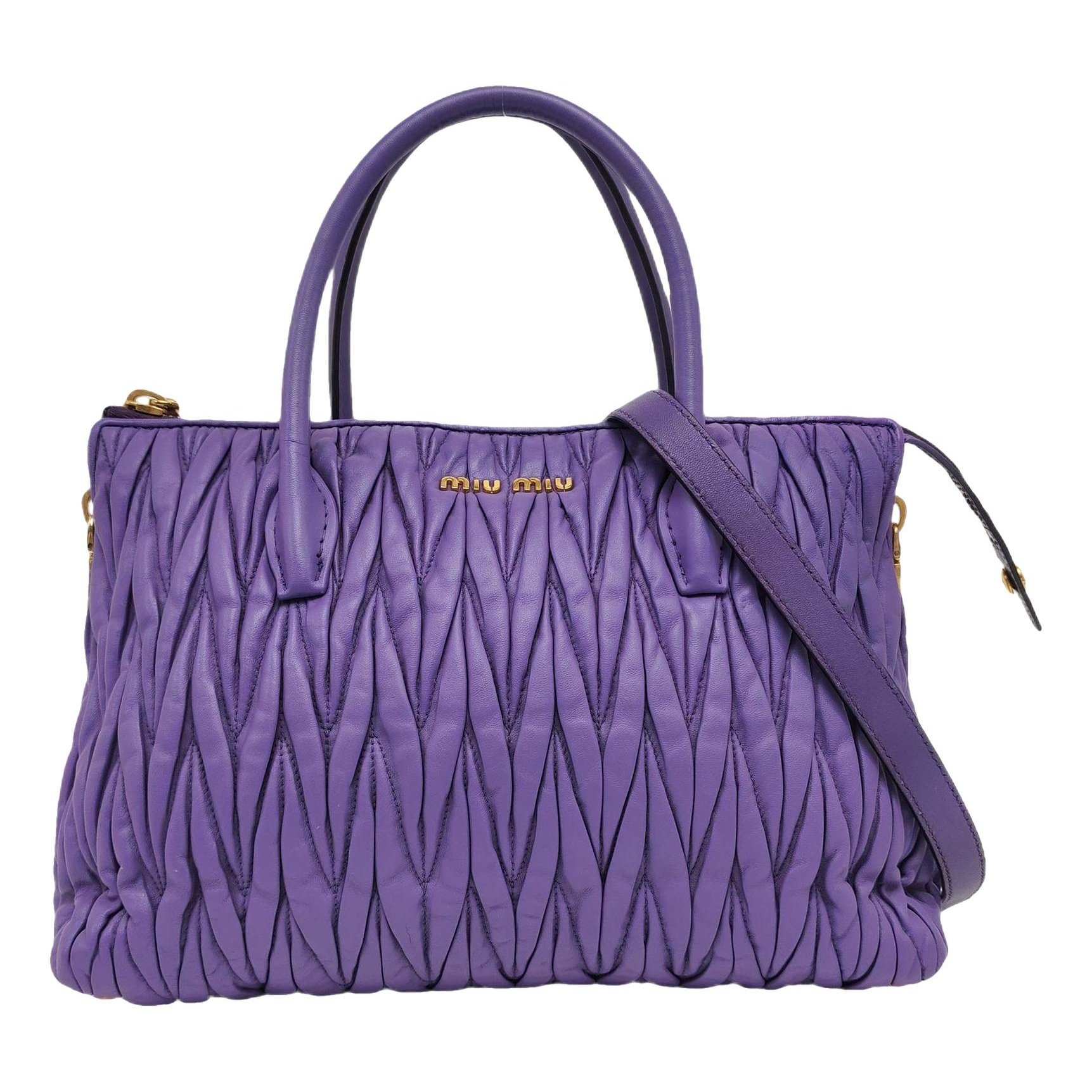 Matelassé leather crossbody bag