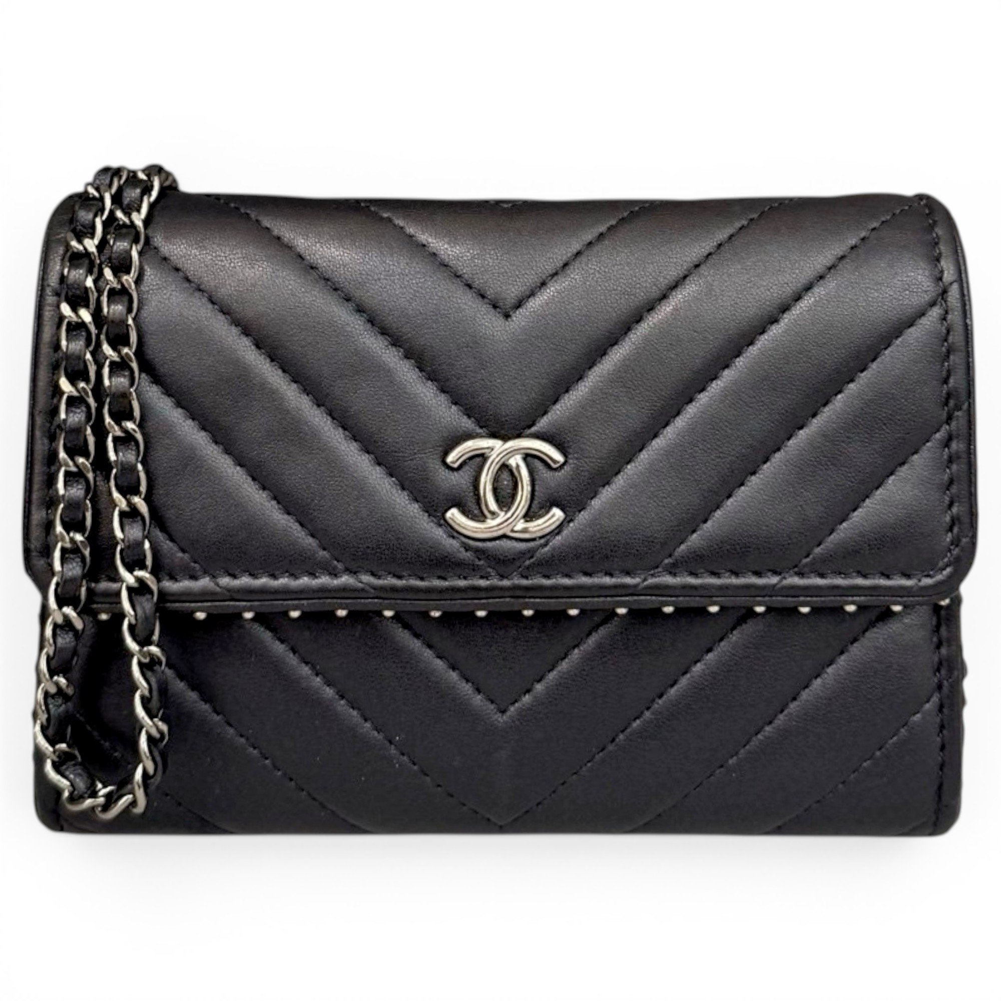 Leather travel bag