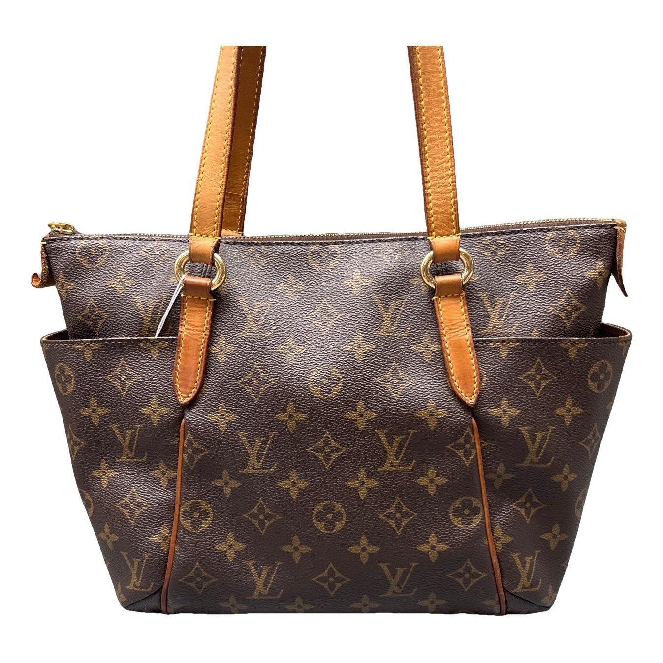 Totally leather handbag