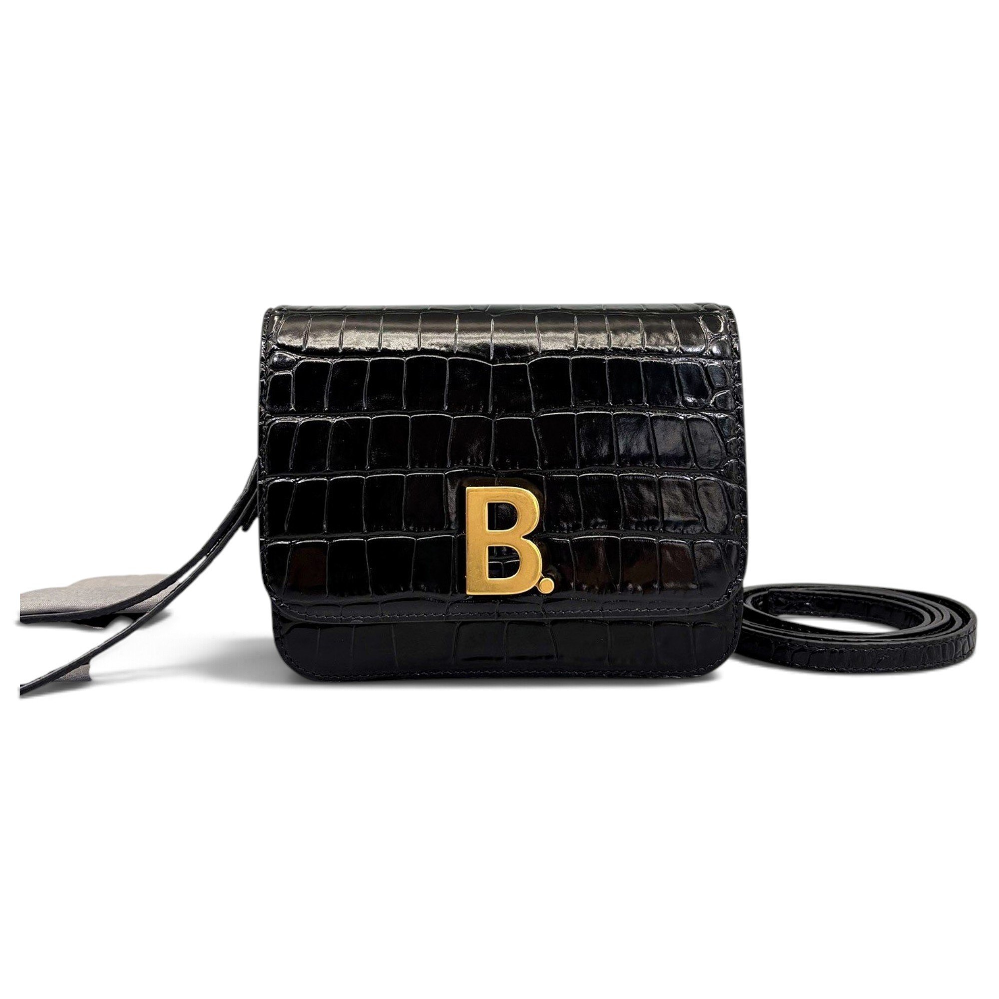 B leather handbag