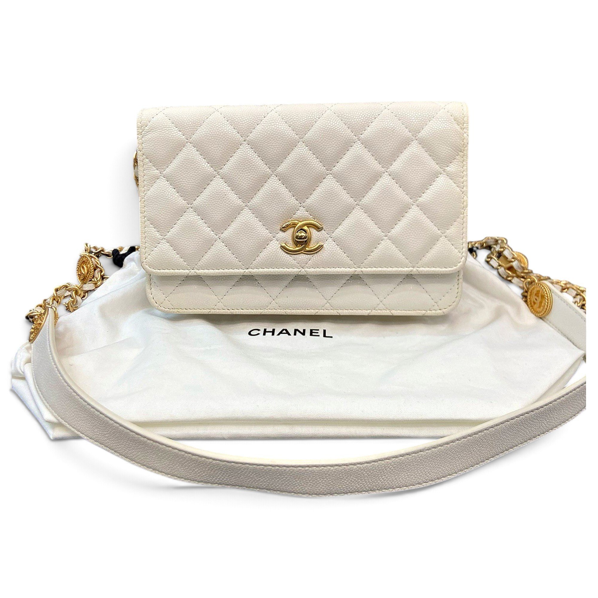 Wallet On Chain Timeless/Classique leather crossbody bag