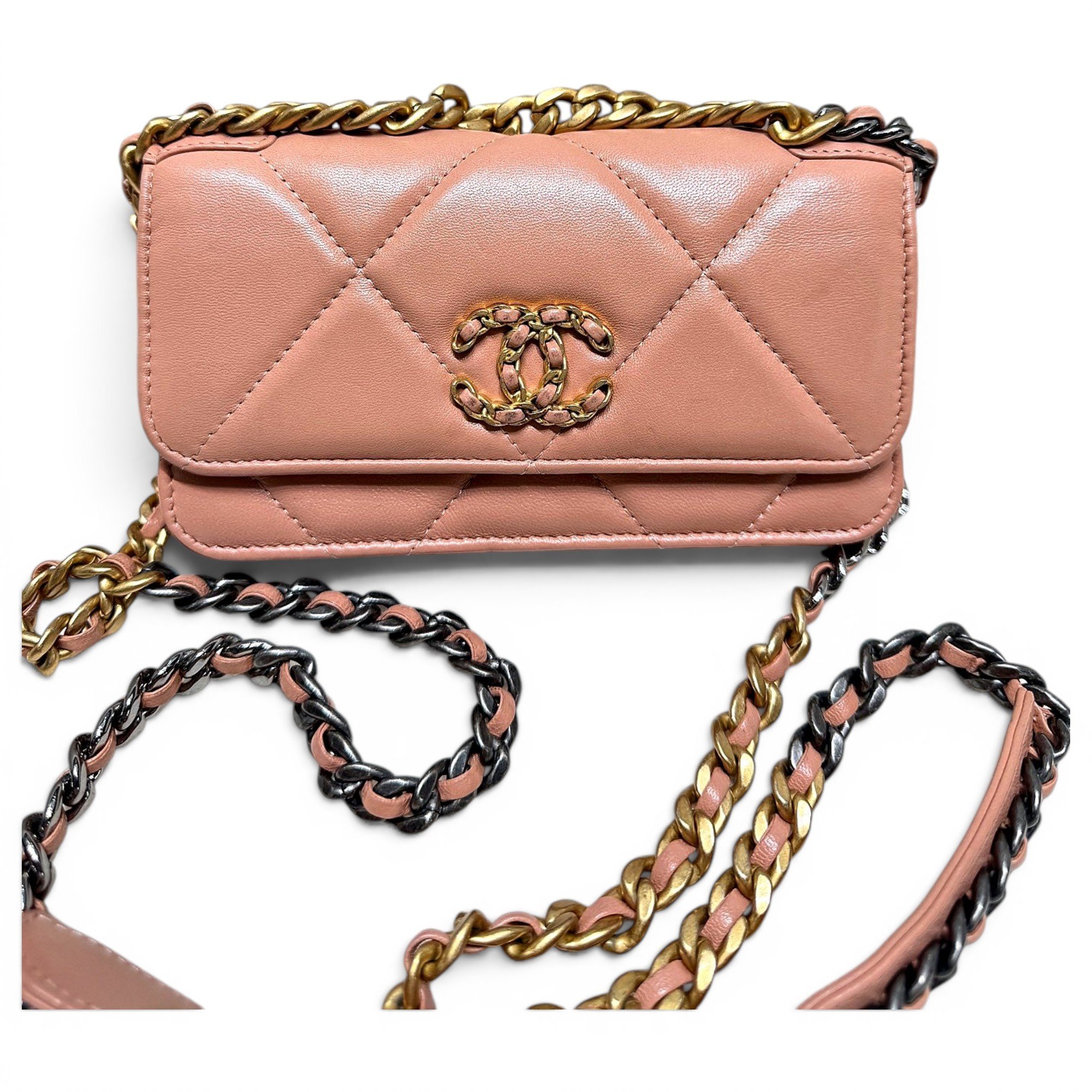 Wallet On Chain Chanel 19 leather handbag