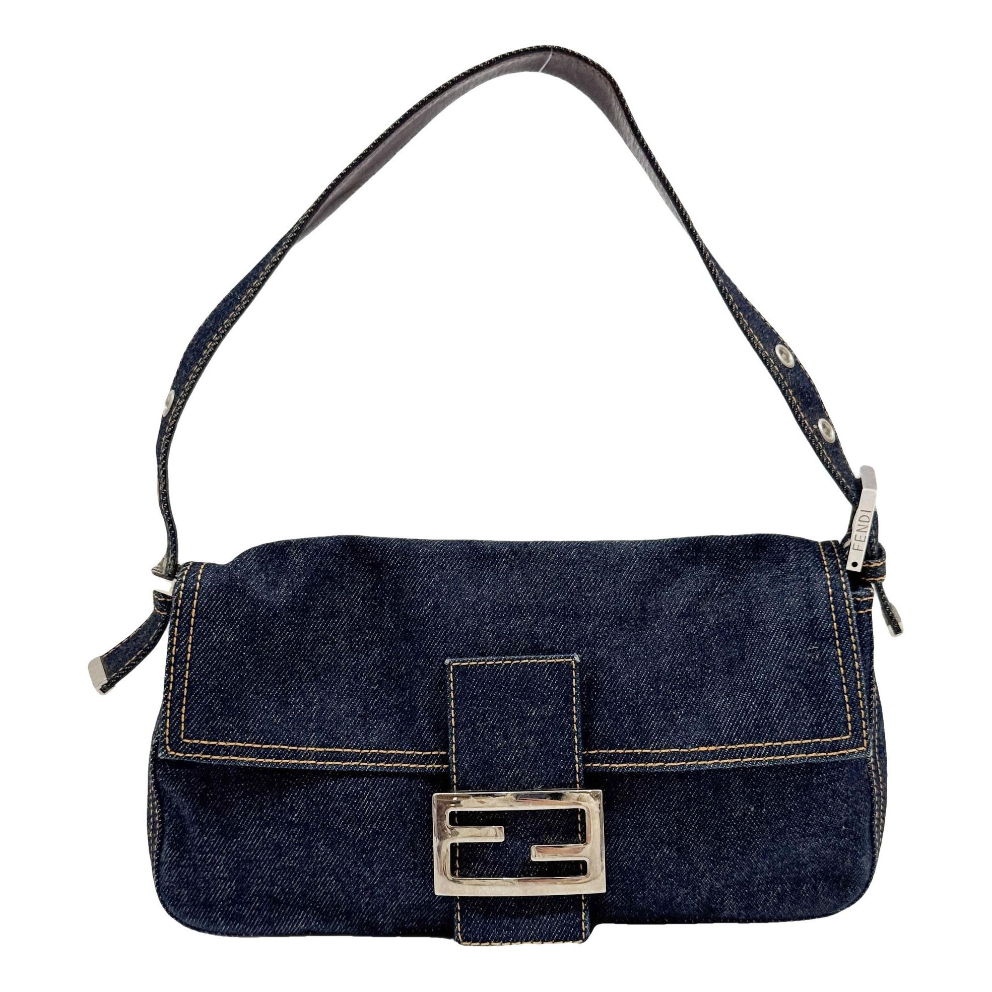 Baguette handbag