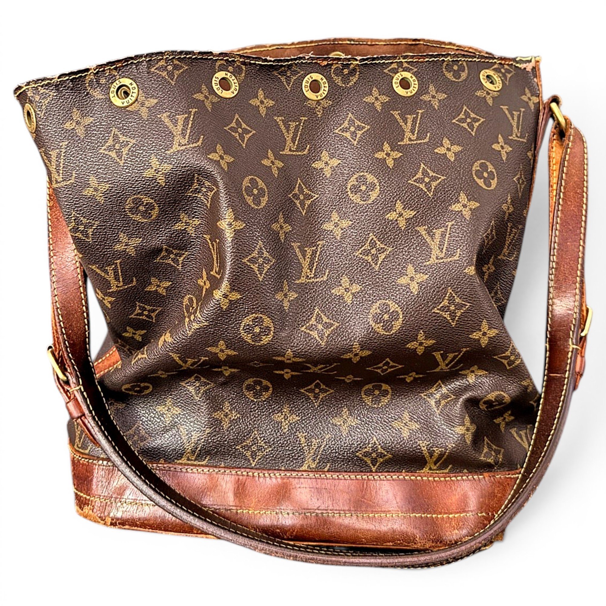 Noé leather handbag