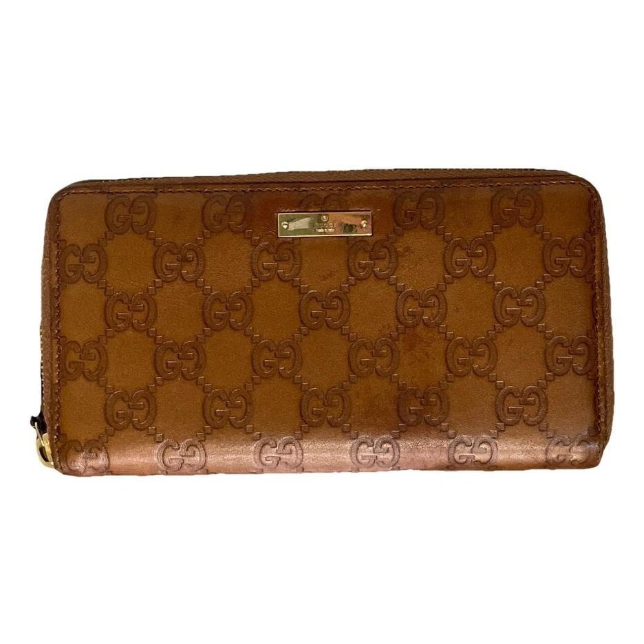 Leather clutch bag