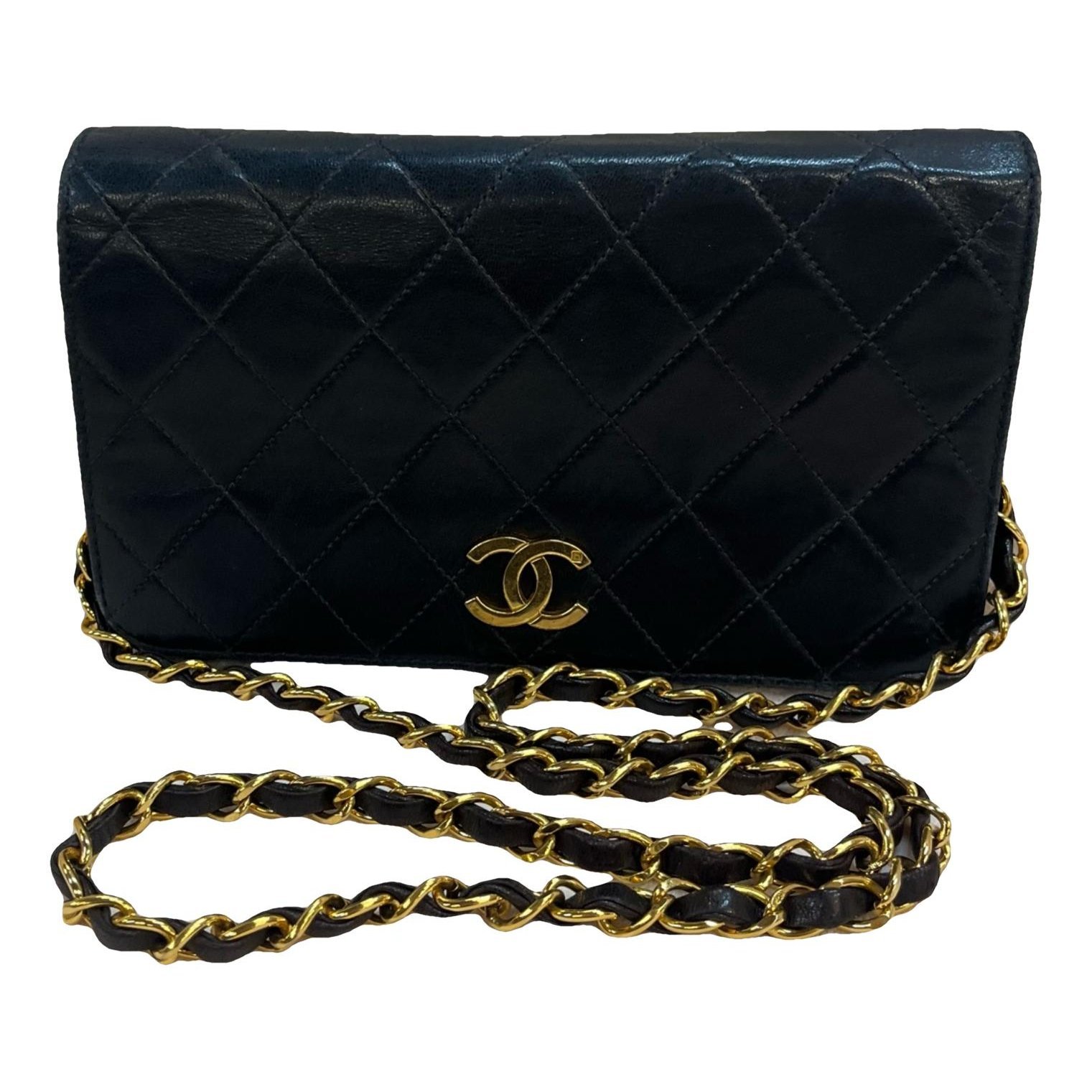 Wallet On Chain Timeless/Classique leather crossbody bag