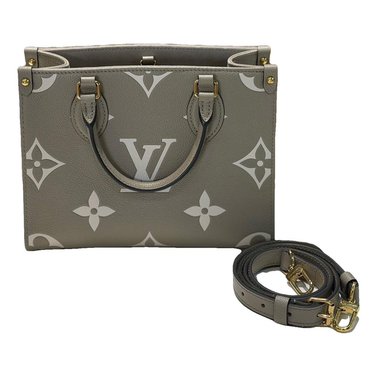 Onthego leather handbag