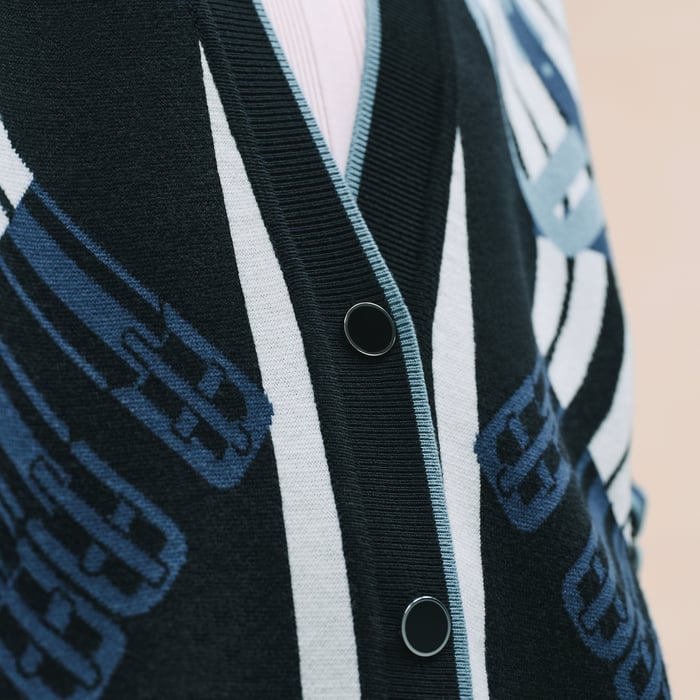 Noir "Mors a Jouets" Long-sleeve Cardigan