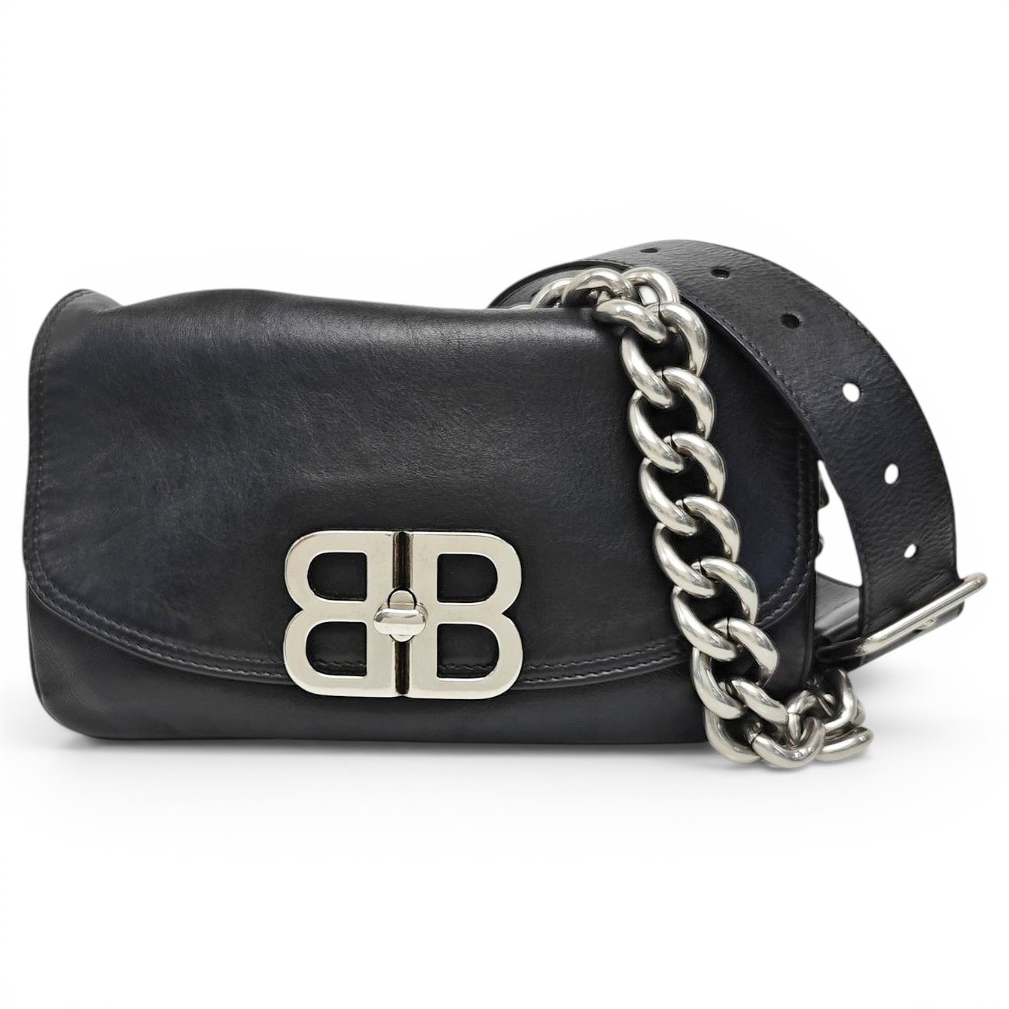 BB chain leather handbag