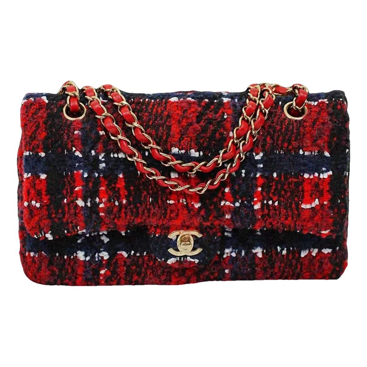 Timeless/Classique tweed crossbody bag
