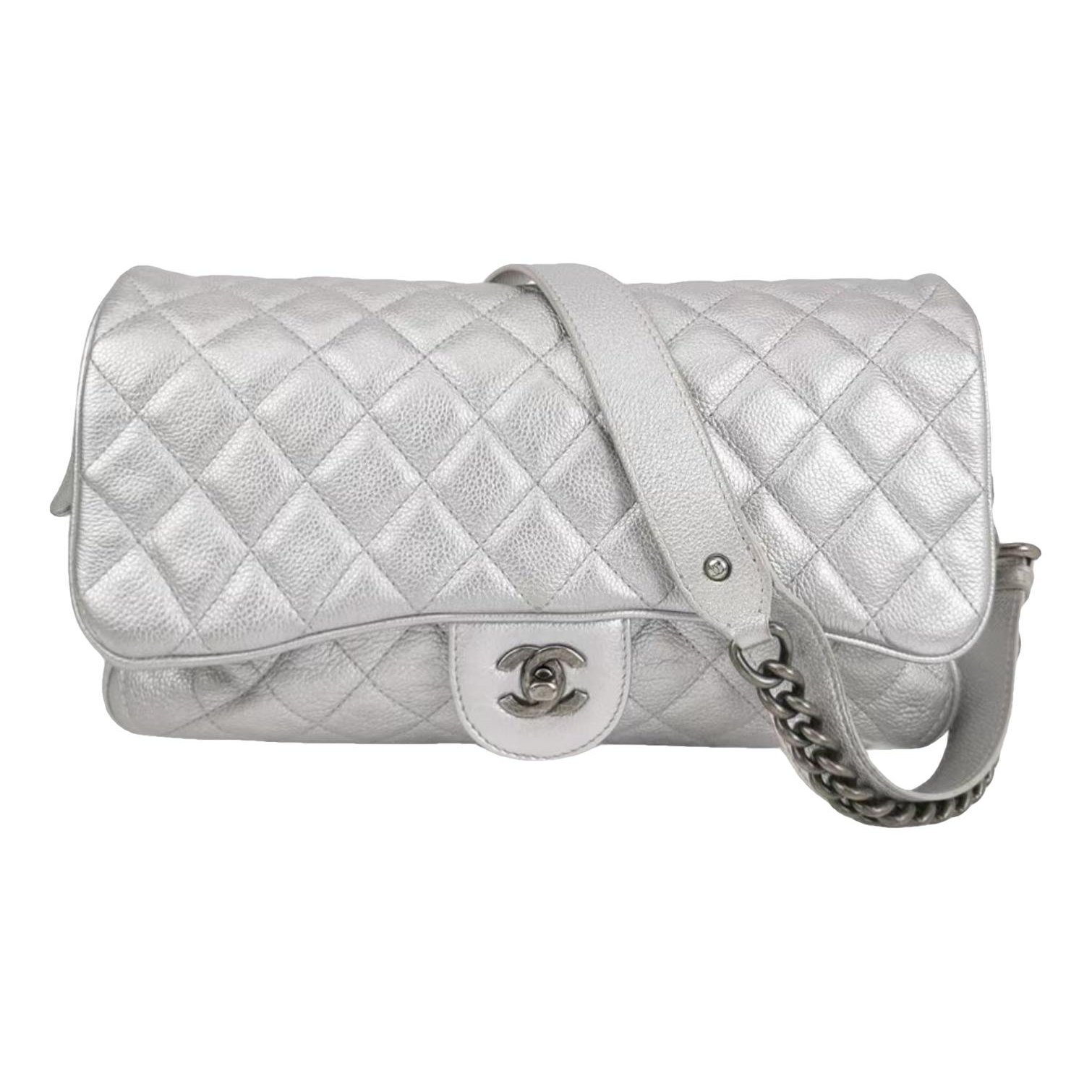 Timeless/Classique leather crossbody bag