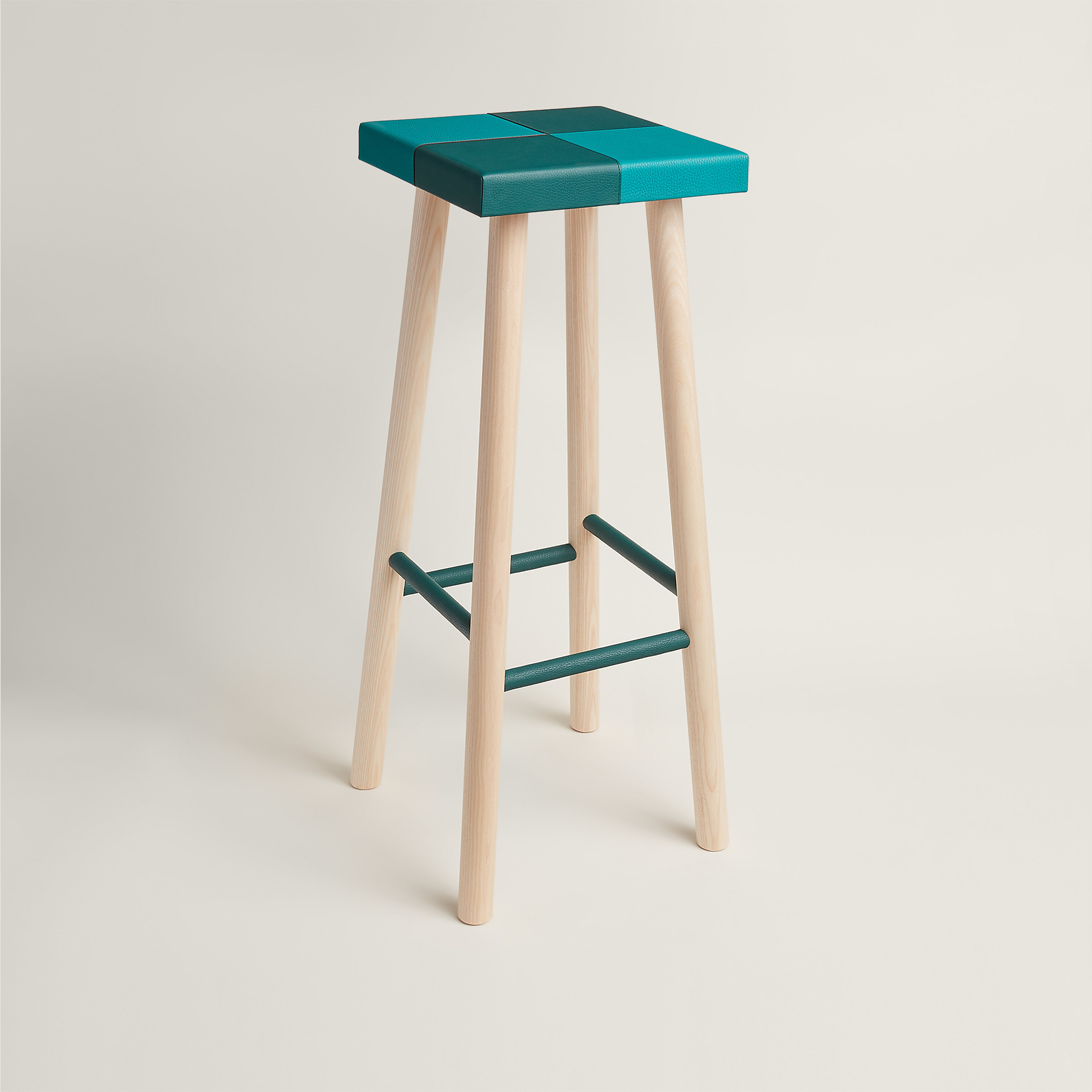 Ash tree stool GM